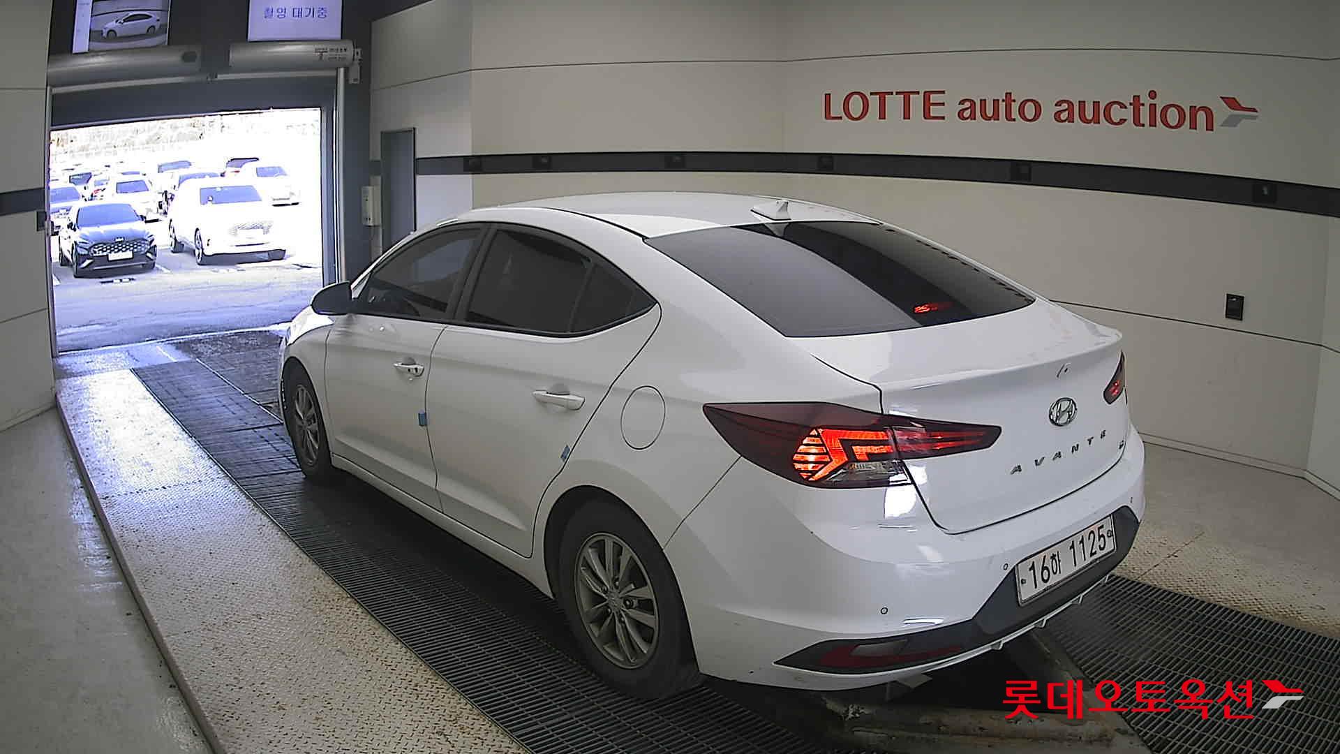 Hyundai Avante 2020 Polar White из Кореи, фото 6