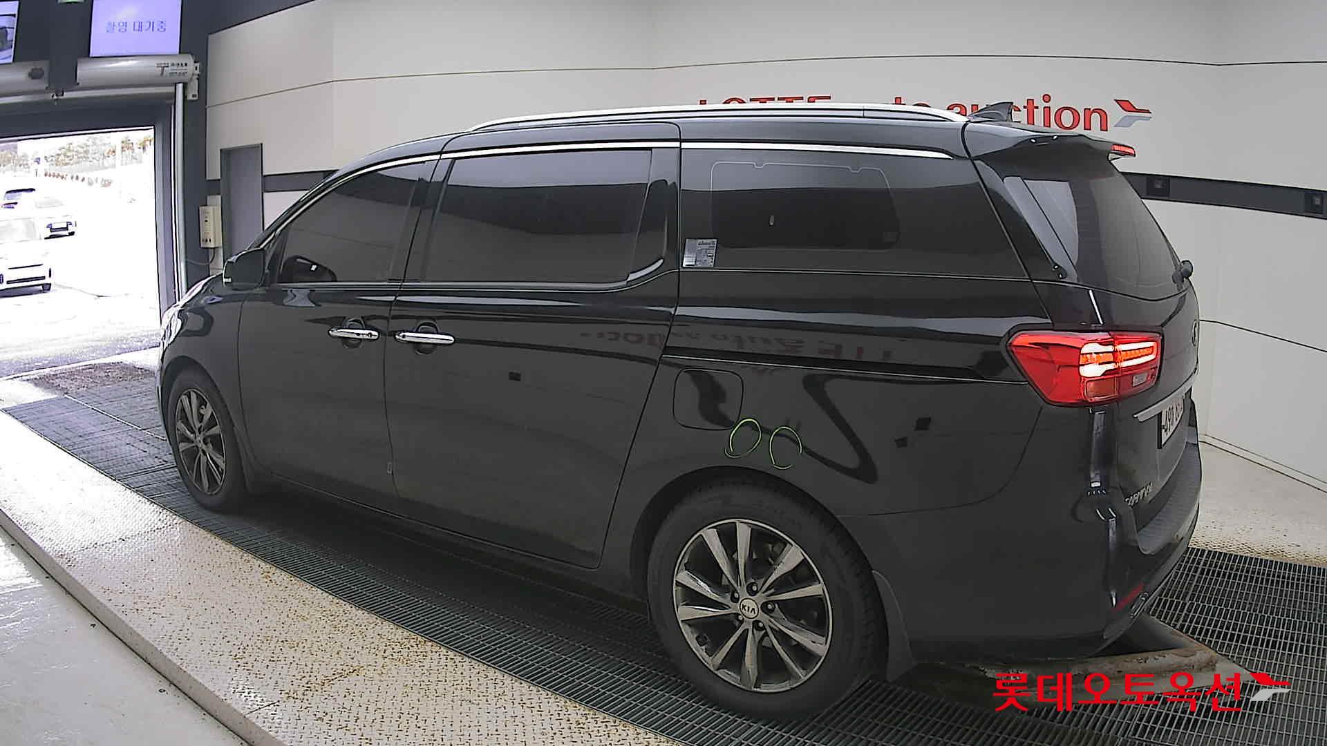 Kia Carnival id 3466778 из Кореи 10