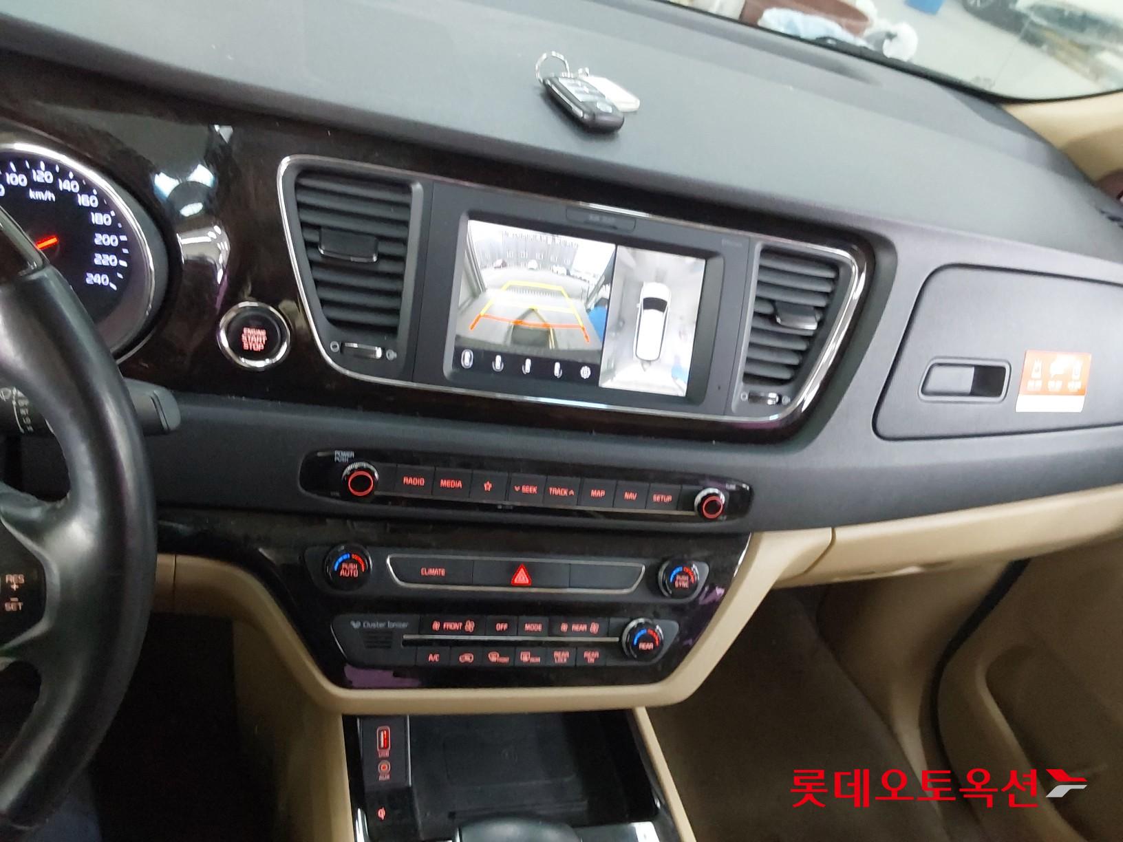 Kia Carnival id 3466778 из Кореи 32