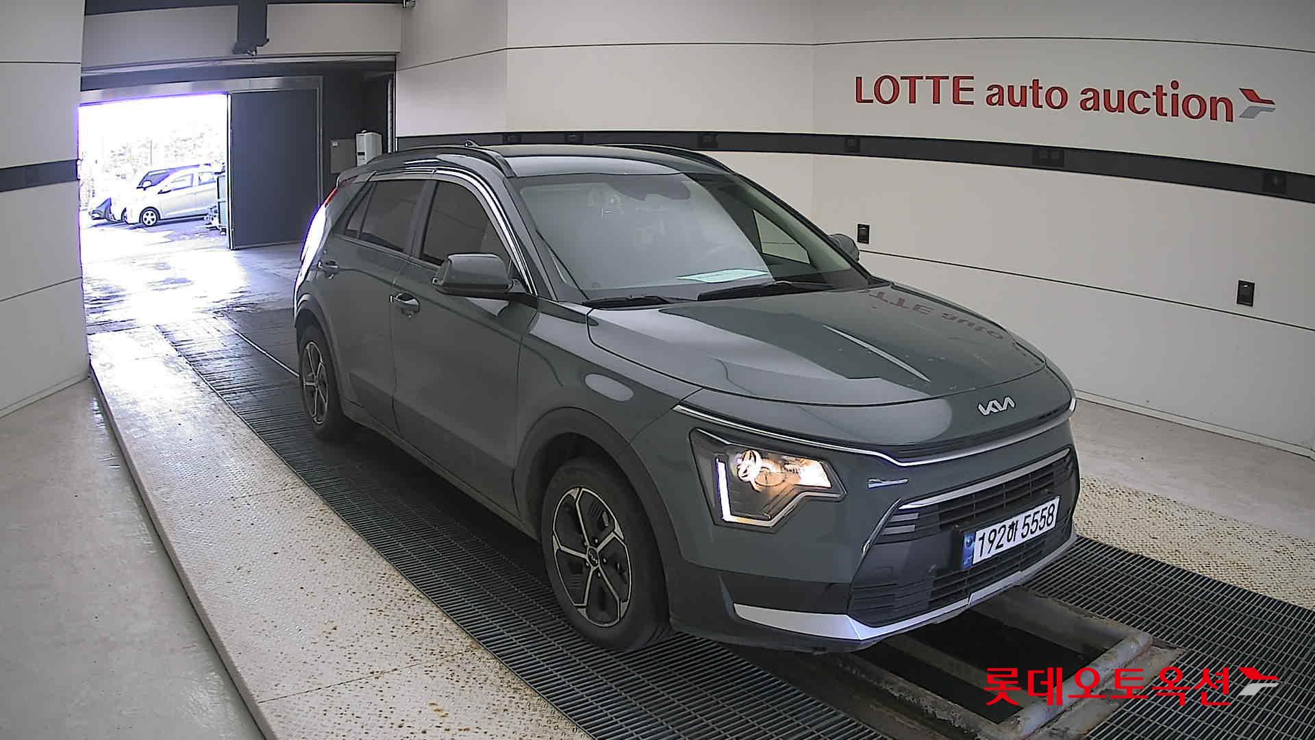 Kia Niro Hybrid 2024 Cityscape Green из Кореи, фото 2