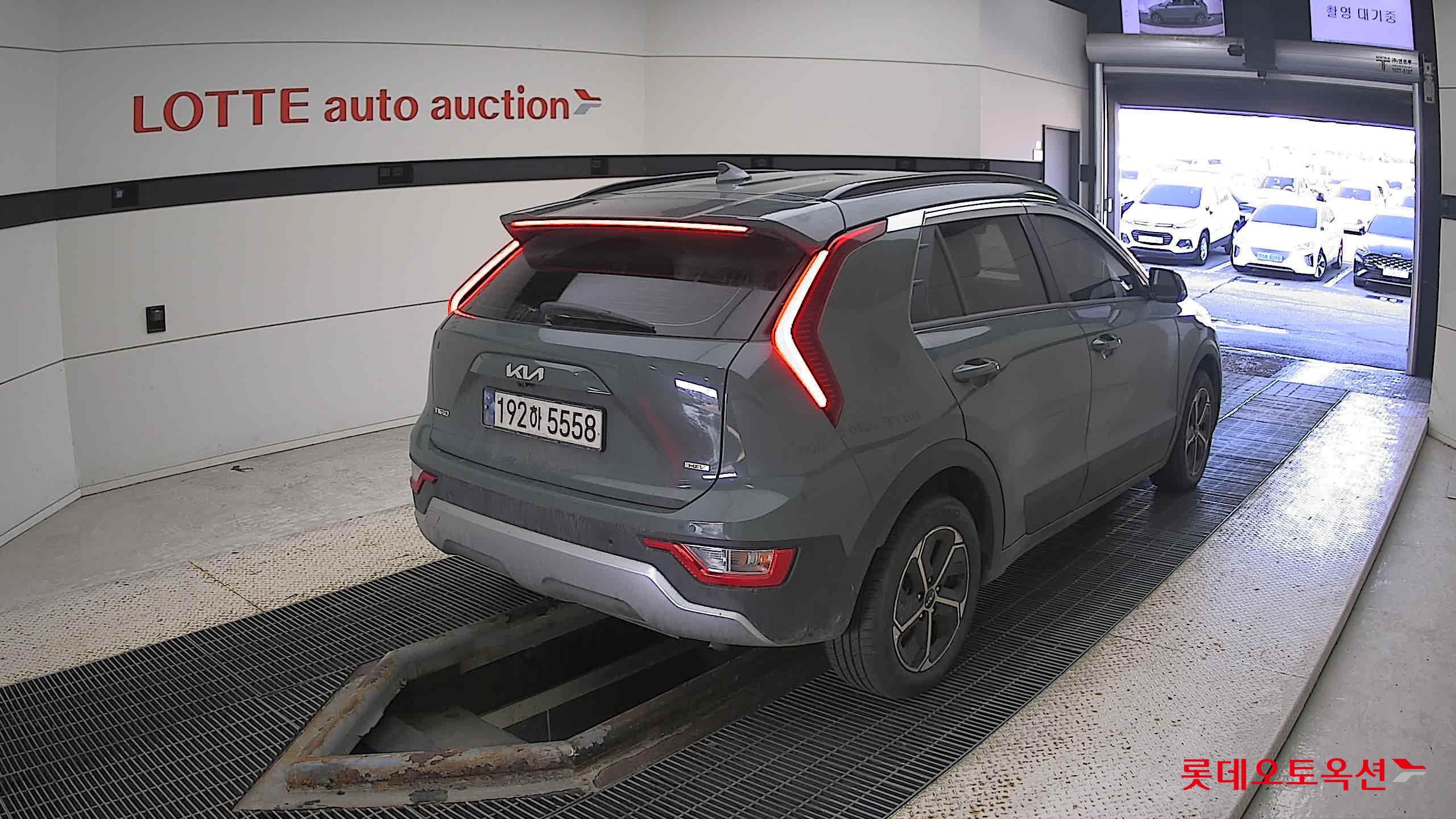 Kia Niro Hybrid 2024 Cityscape Green из Кореи, фото 4