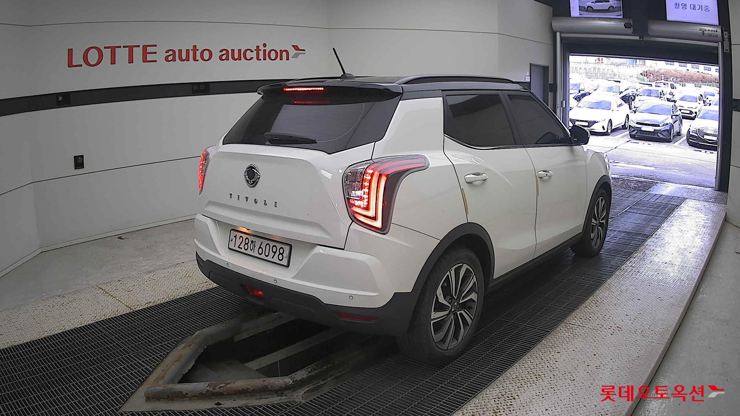 SsangYong Tivoli 2020 Grand White из Кореи, фото 4
