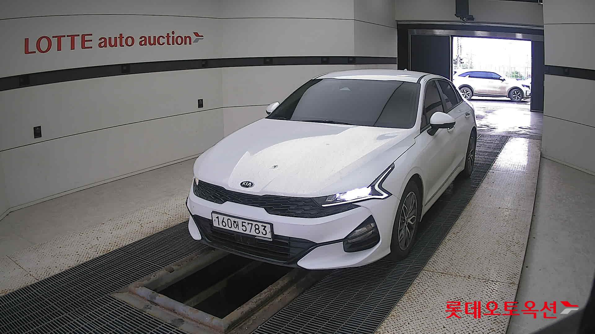 Kia K5 2021 Snow White Pearl (optional) из Кореи