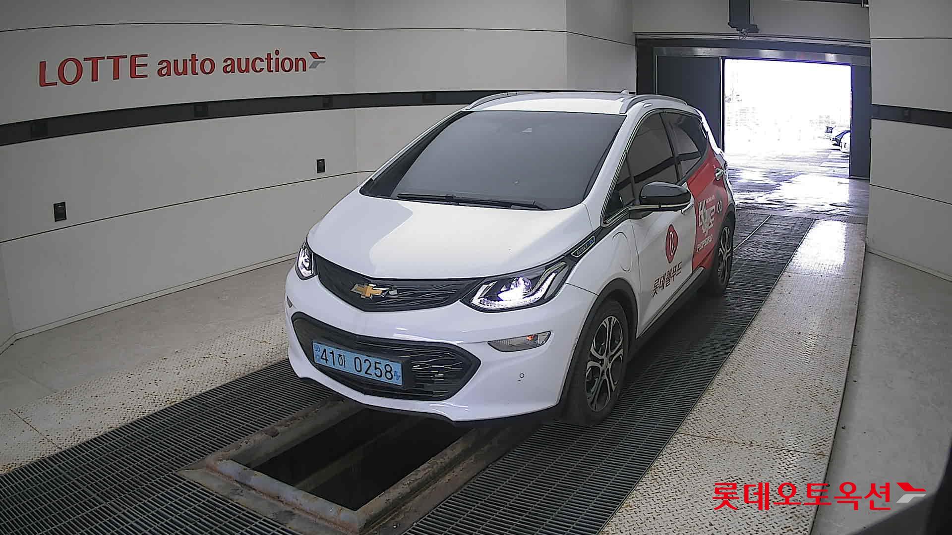 Korea G M Bolt (EV) 2021 Pure White из Кореи