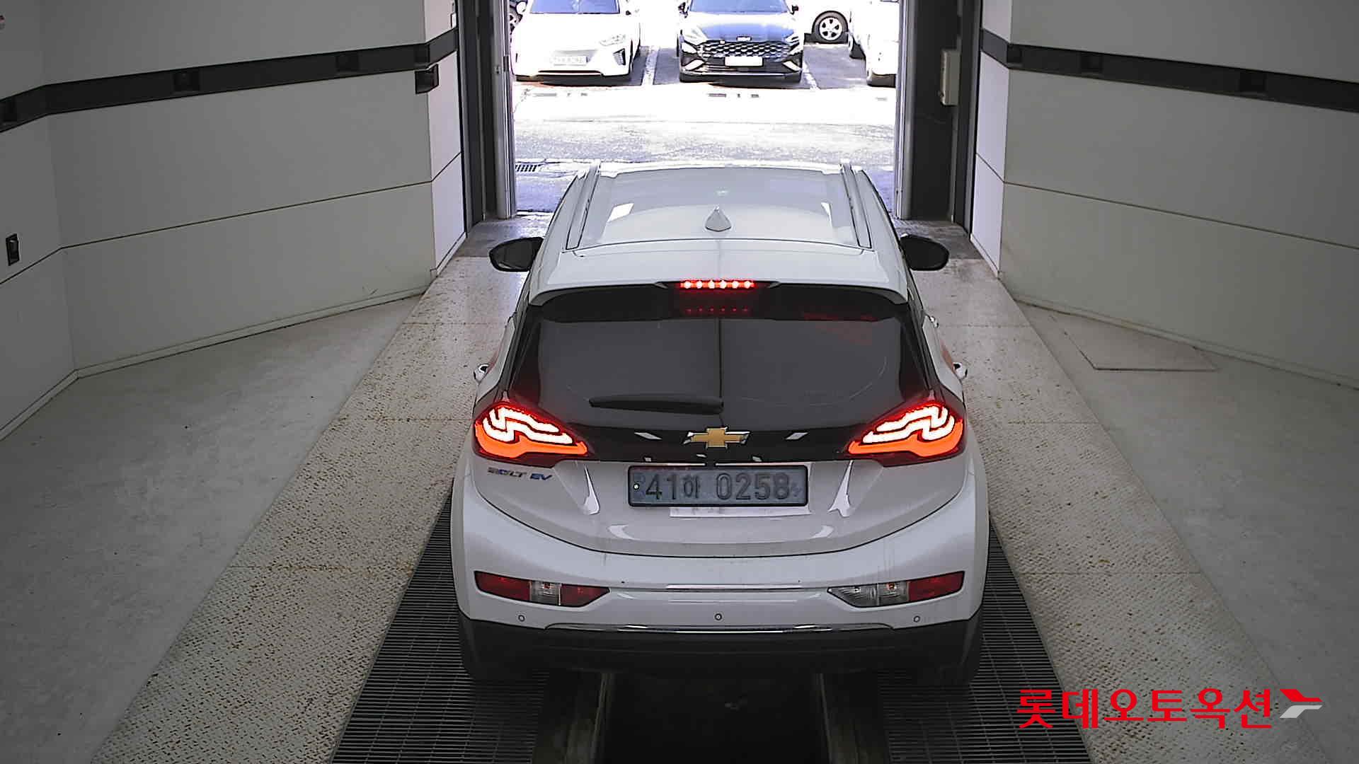 Korea G M Bolt (EV) 2021 Pure White из Кореи, фото 5