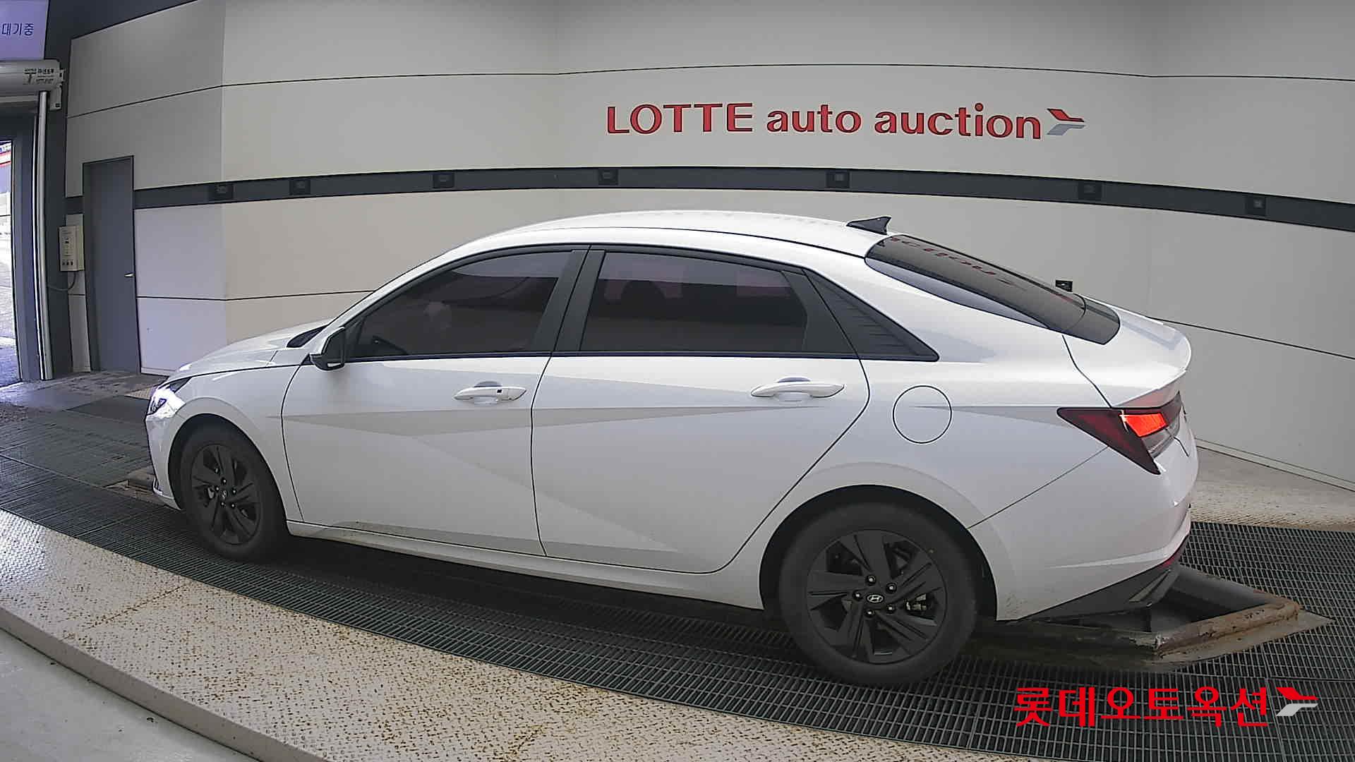 Hyundai Avante Hybrid id 3466775 из Кореи 11