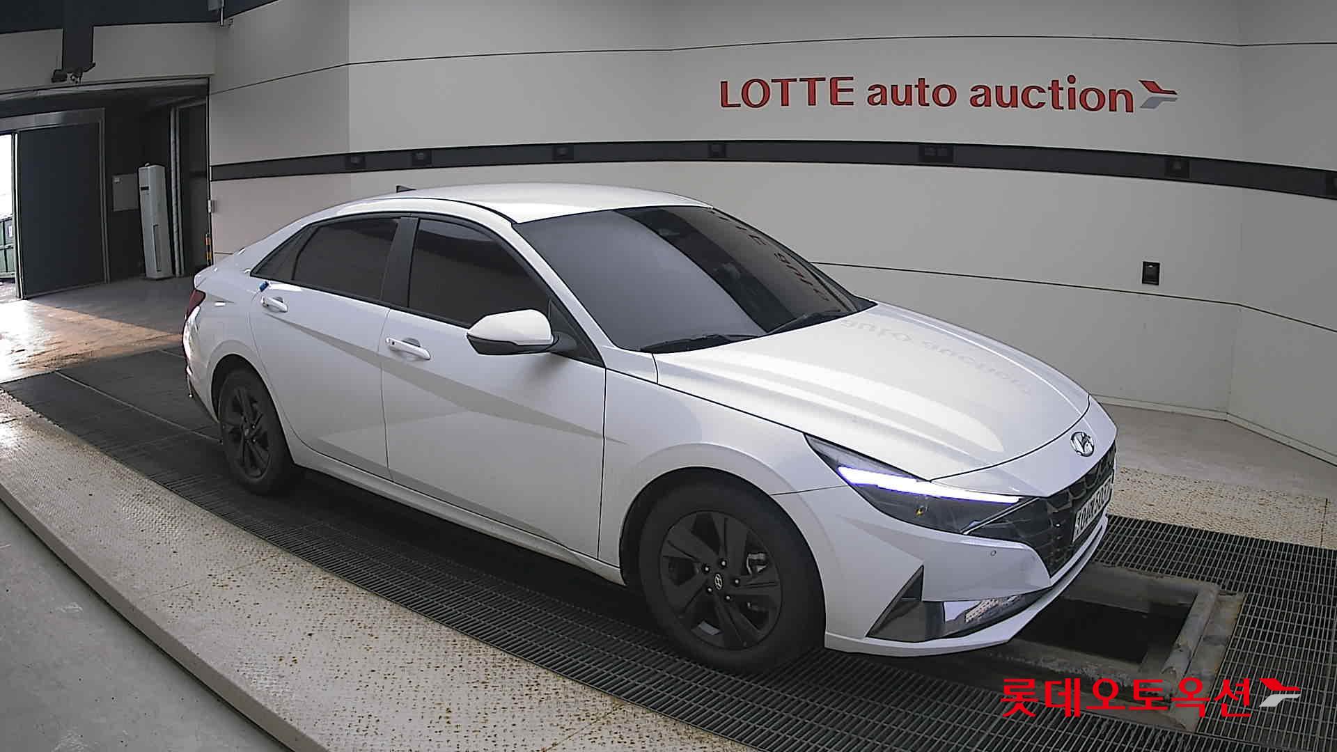 Hyundai Avante Hybrid id 3466775 из Кореи 16