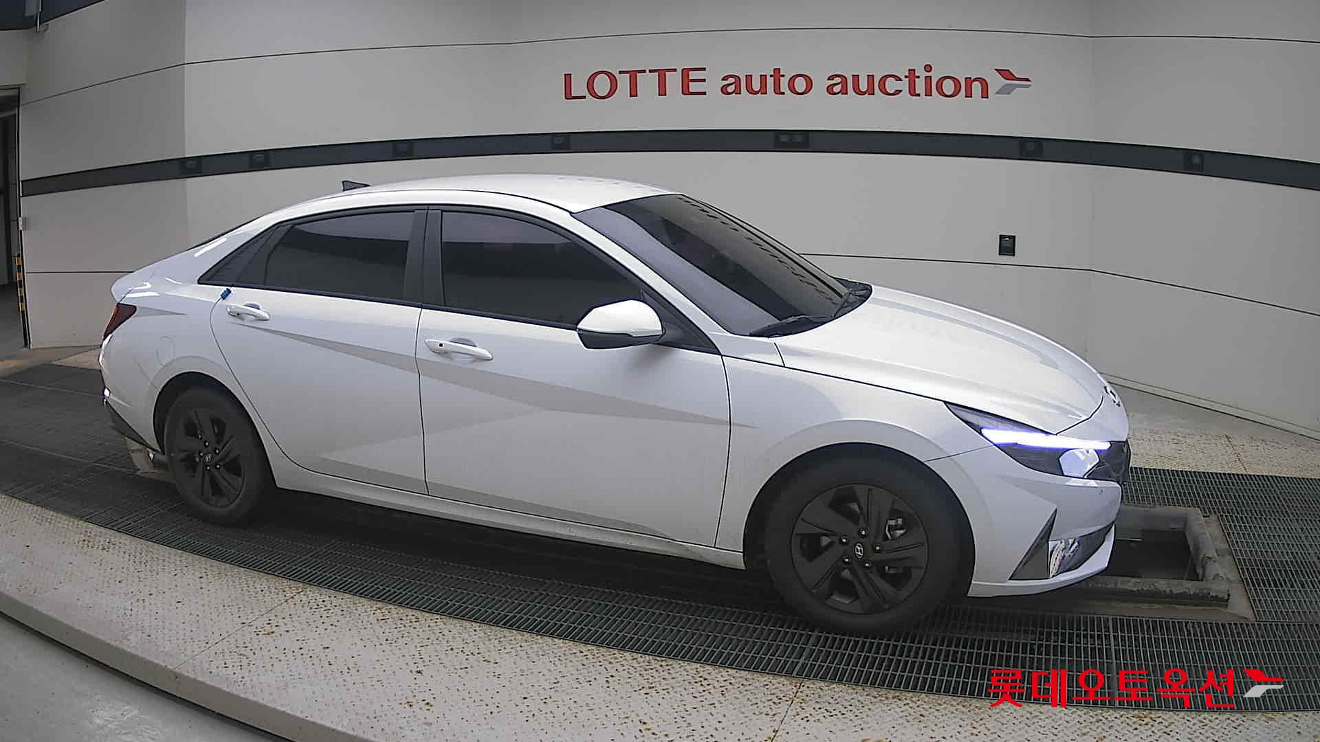 Hyundai Avante Hybrid id 3466775 из Кореи 17
