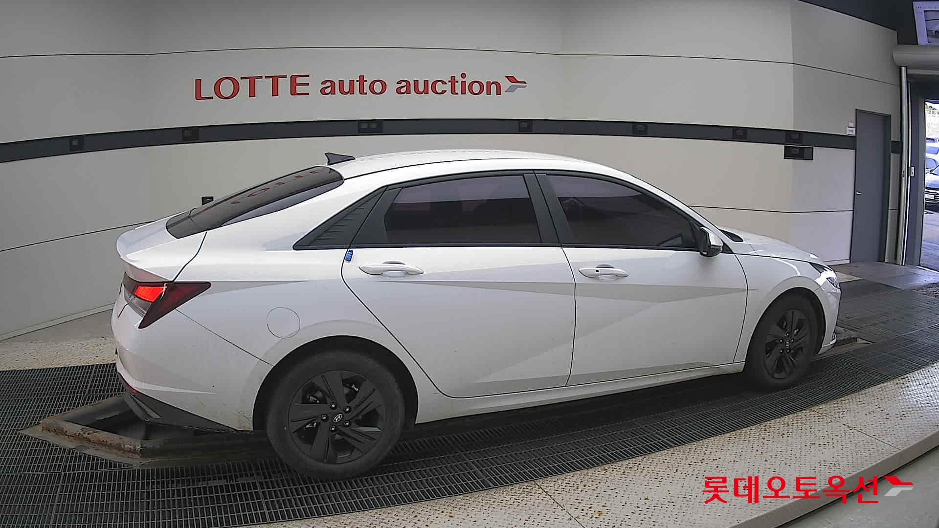 Hyundai Avante Hybrid id 3466775 из Кореи 18