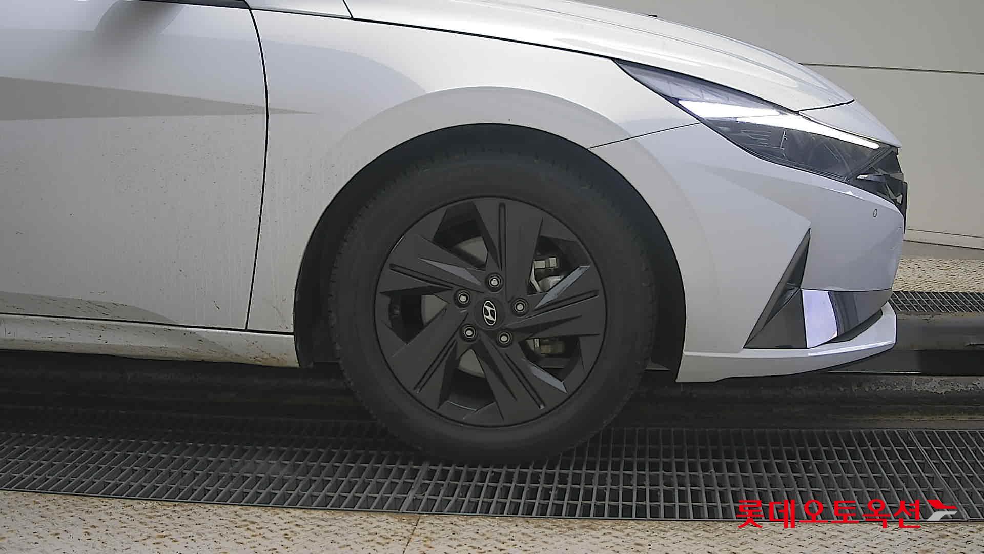 Hyundai Avante Hybrid id 3466775 из Кореи 23