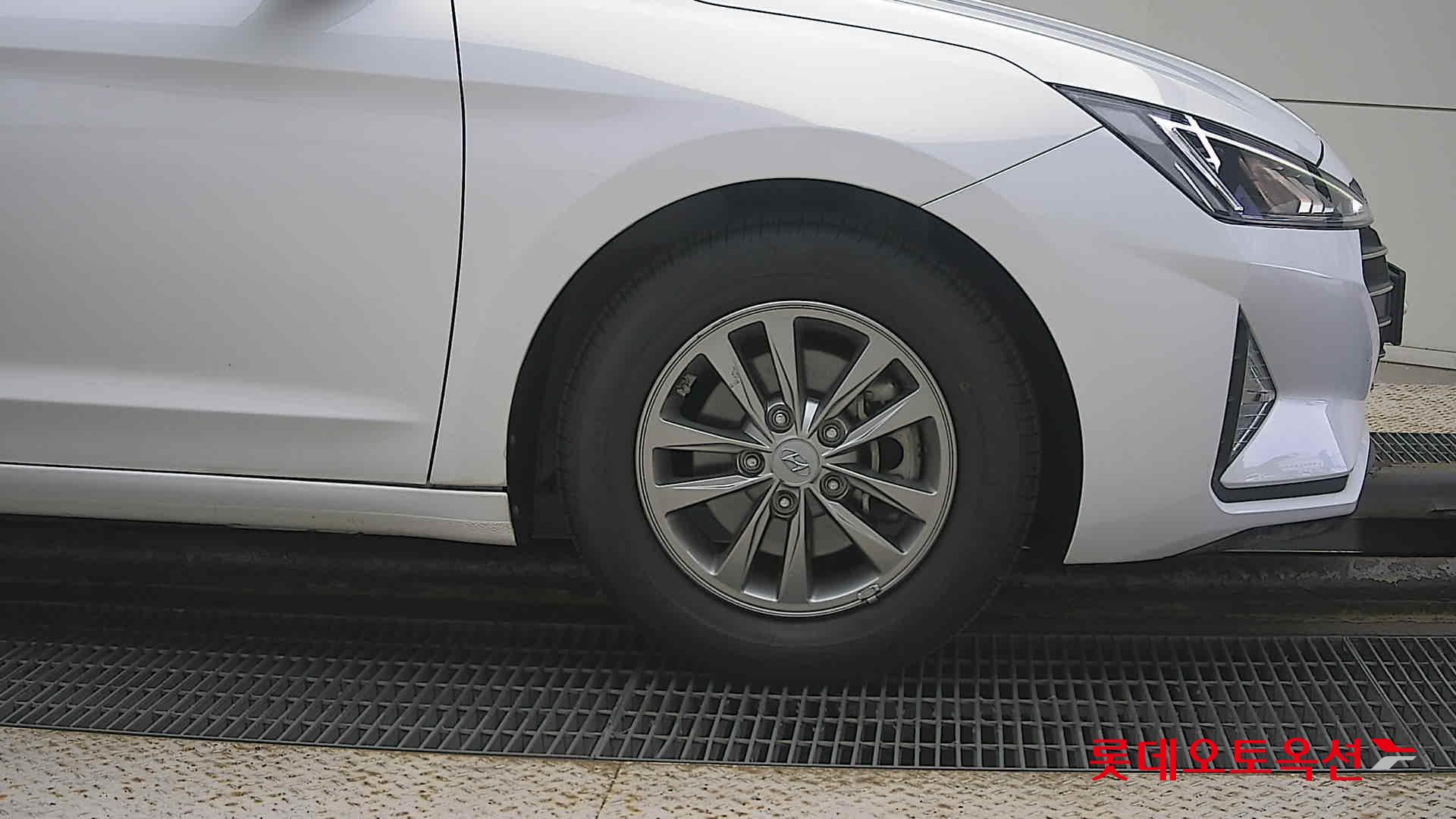 Hyundai Avante id 3466808 из Кореи 23