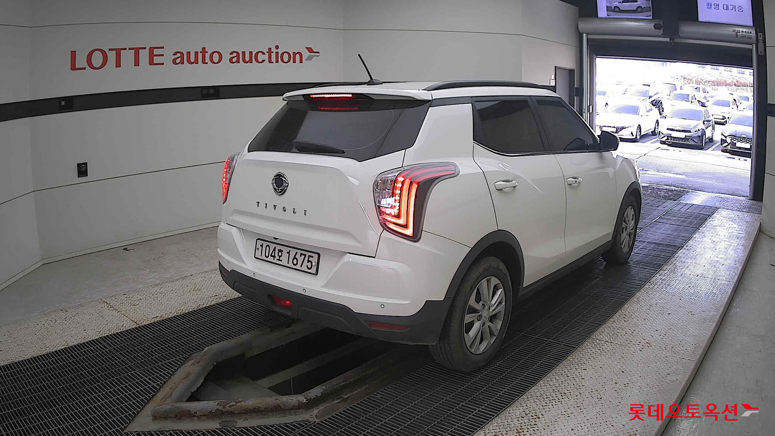 SsangYong Tivoli 2021 Grand White из Кореи, фото 4