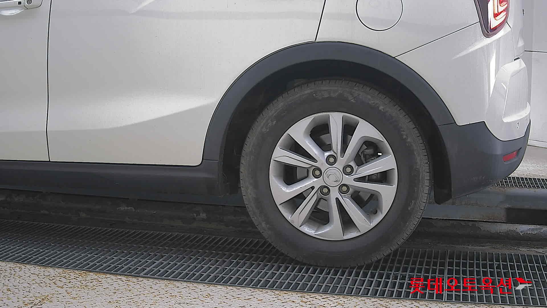 SsangYong Tivoli id 3466759 из Кореи 22