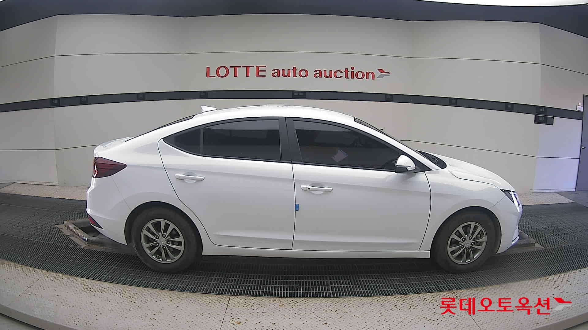 Hyundai Avante 2020 Polar White из Кореи, фото 3