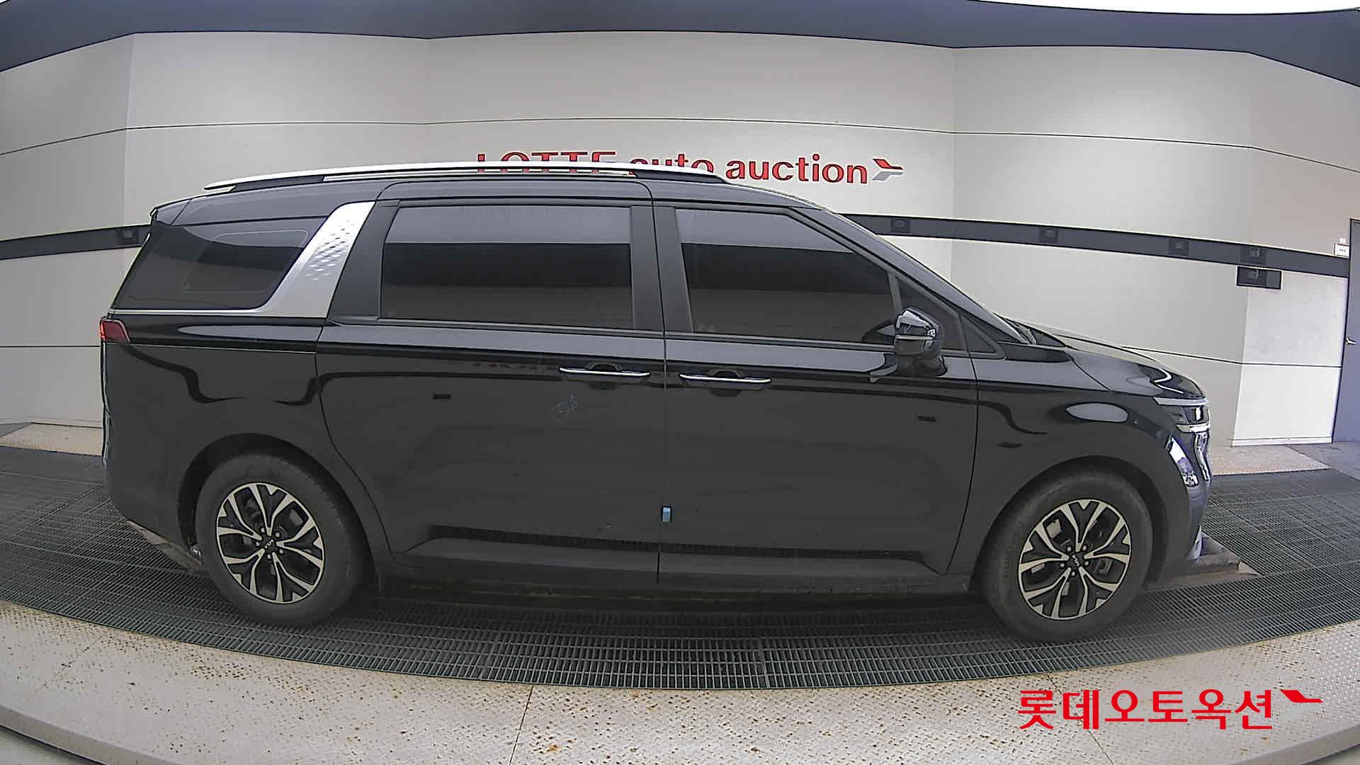 Kia Carnival 2022 Aurora Black Pearl из Кореи, фото 3