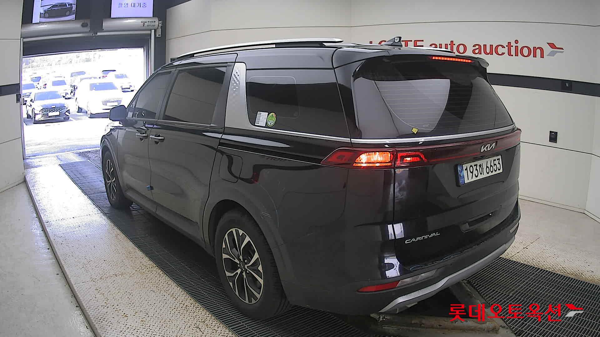 Kia Carnival 2022 Aurora Black Pearl из Кореи, фото 6