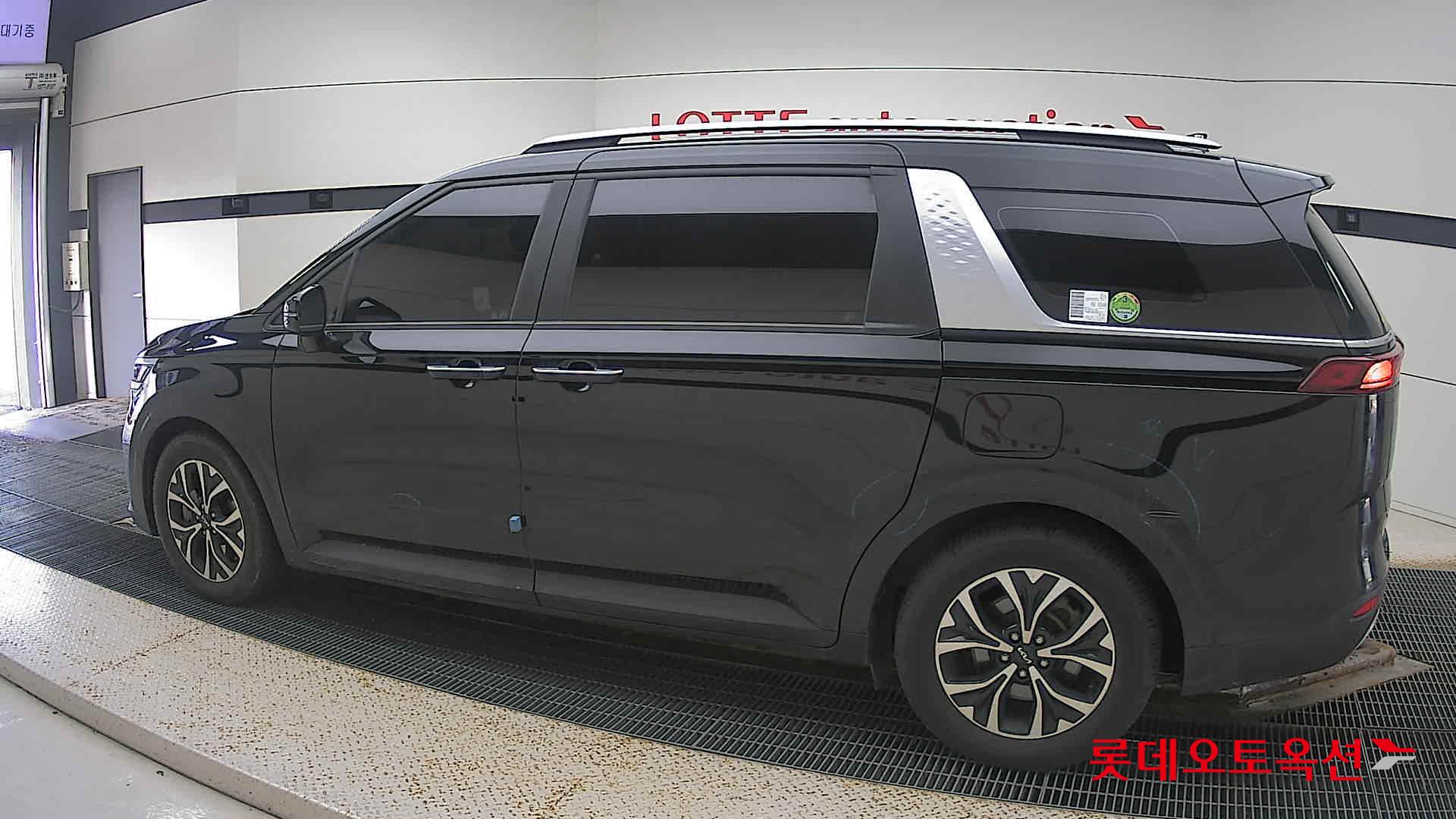 Kia Carnival id 3471556 из Кореи 11