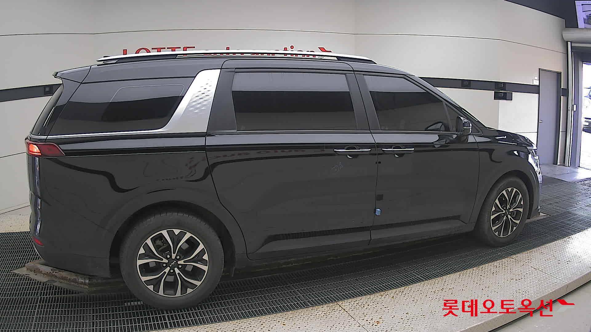 Kia Carnival id 3471556 из Кореи 18