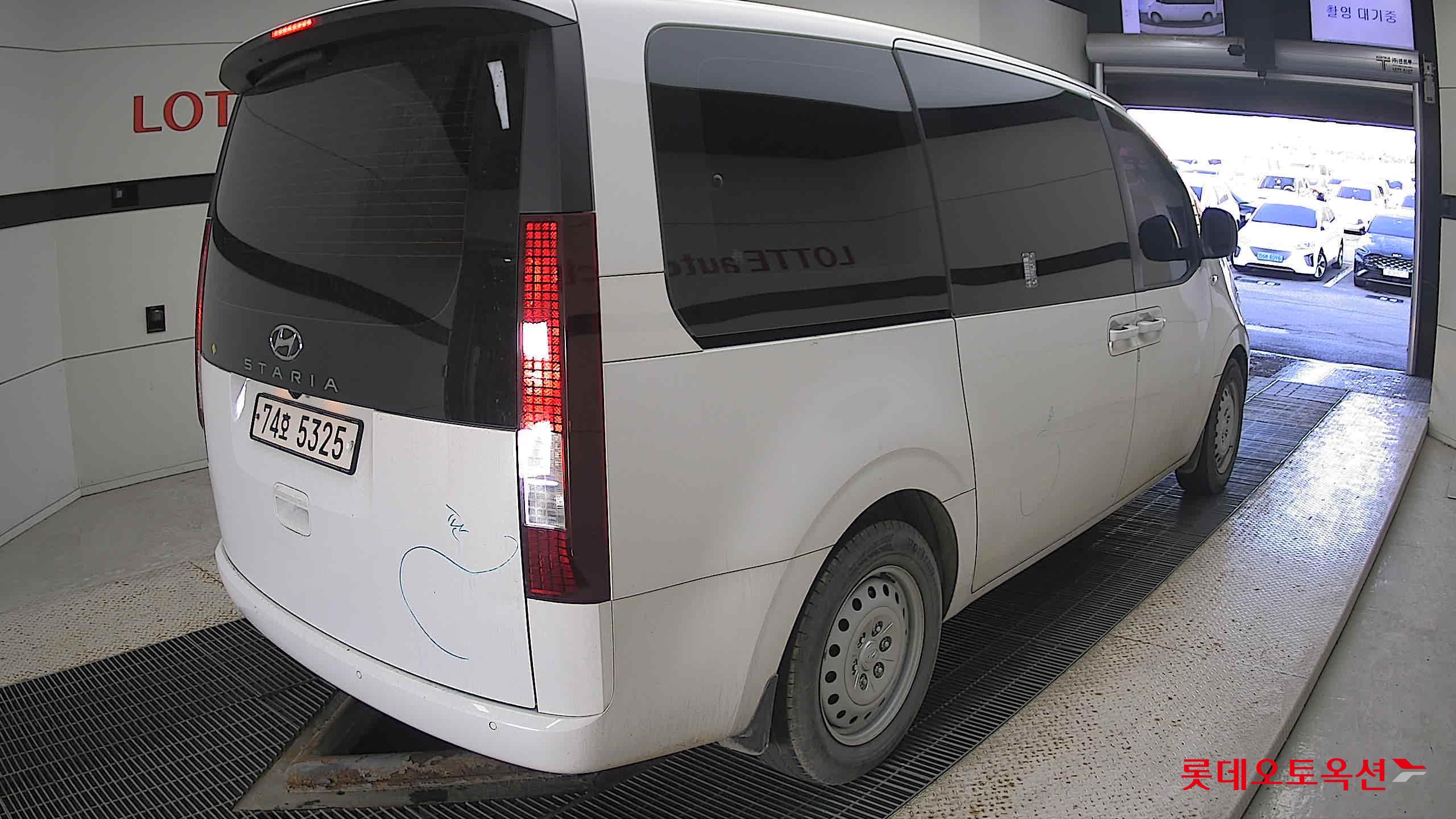 Hyundai Staria 2022 Creamy White из Кореи, фото 4