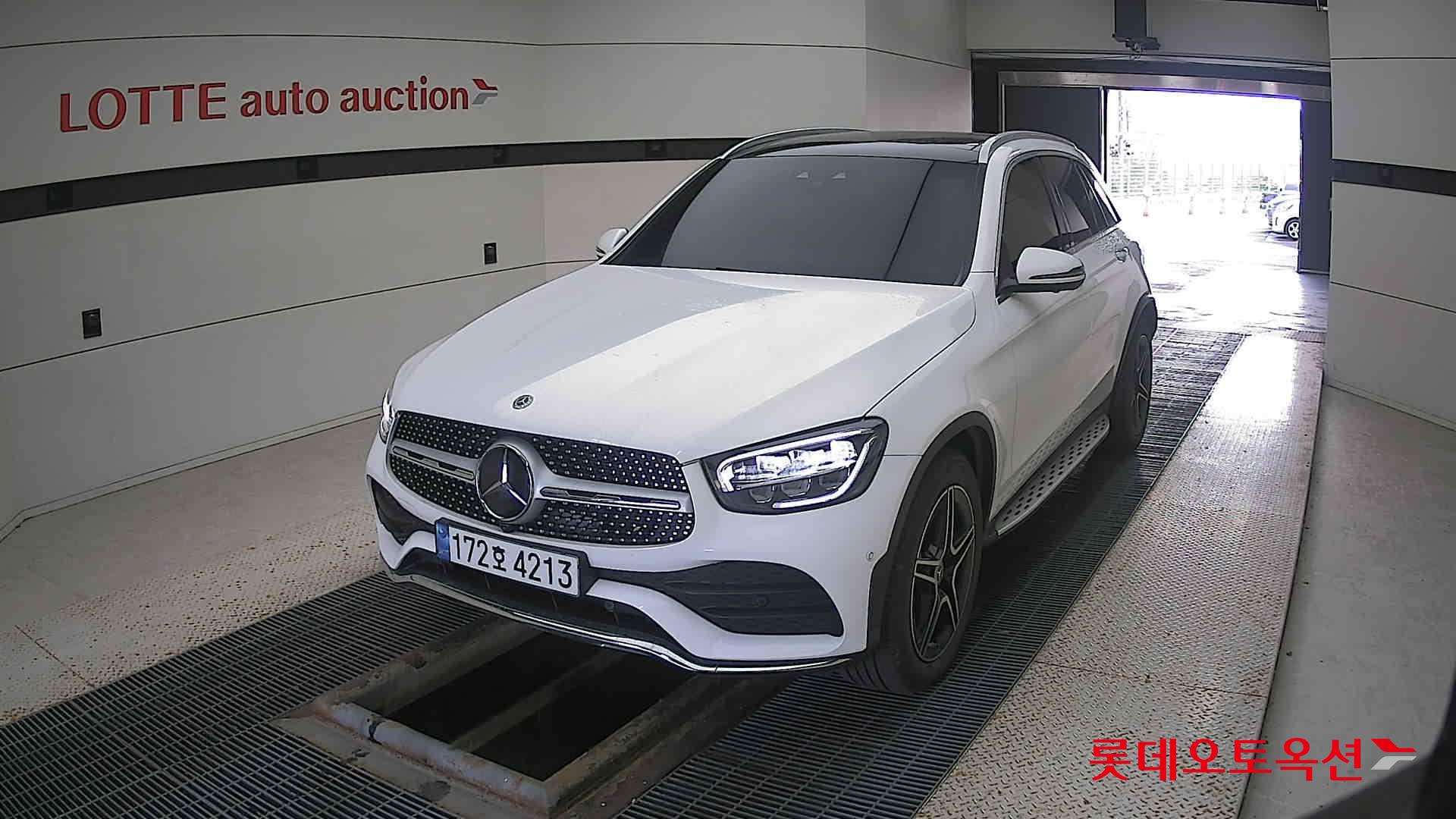 Mercedes-Benz Mercedes-Benz GLC300 4MATIC 2022 149-POLAR WHITE (BENZ) из Кореи
