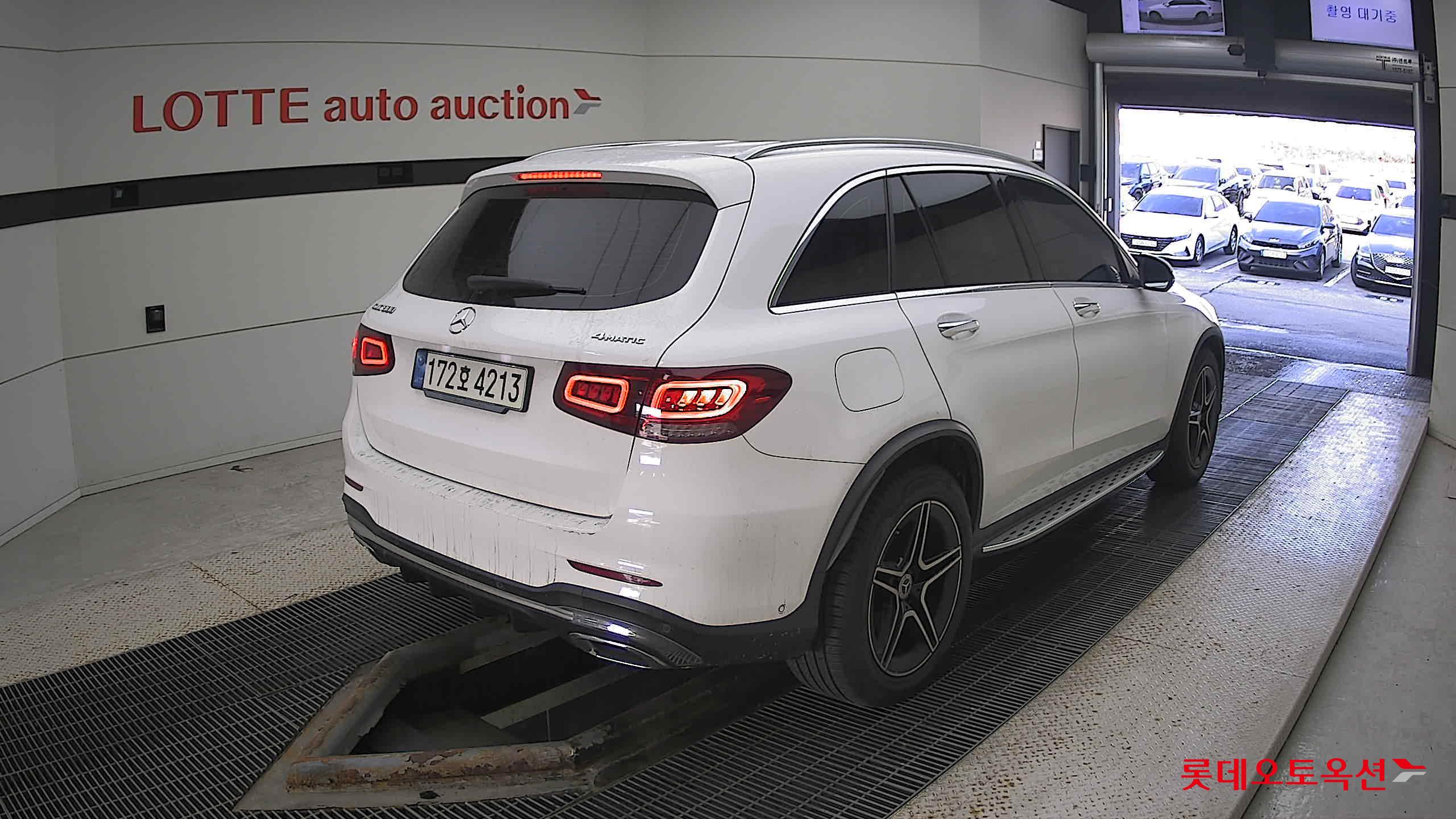 Mercedes-Benz Mercedes-Benz GLC300 4MATIC 2022 149-POLAR WHITE (BENZ) из Кореи, фото 4
