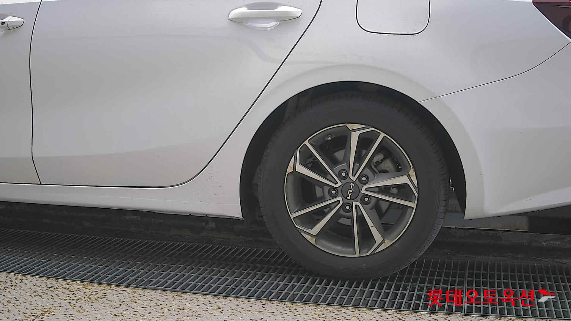 Kia K3 id 3461946 из Кореи 22