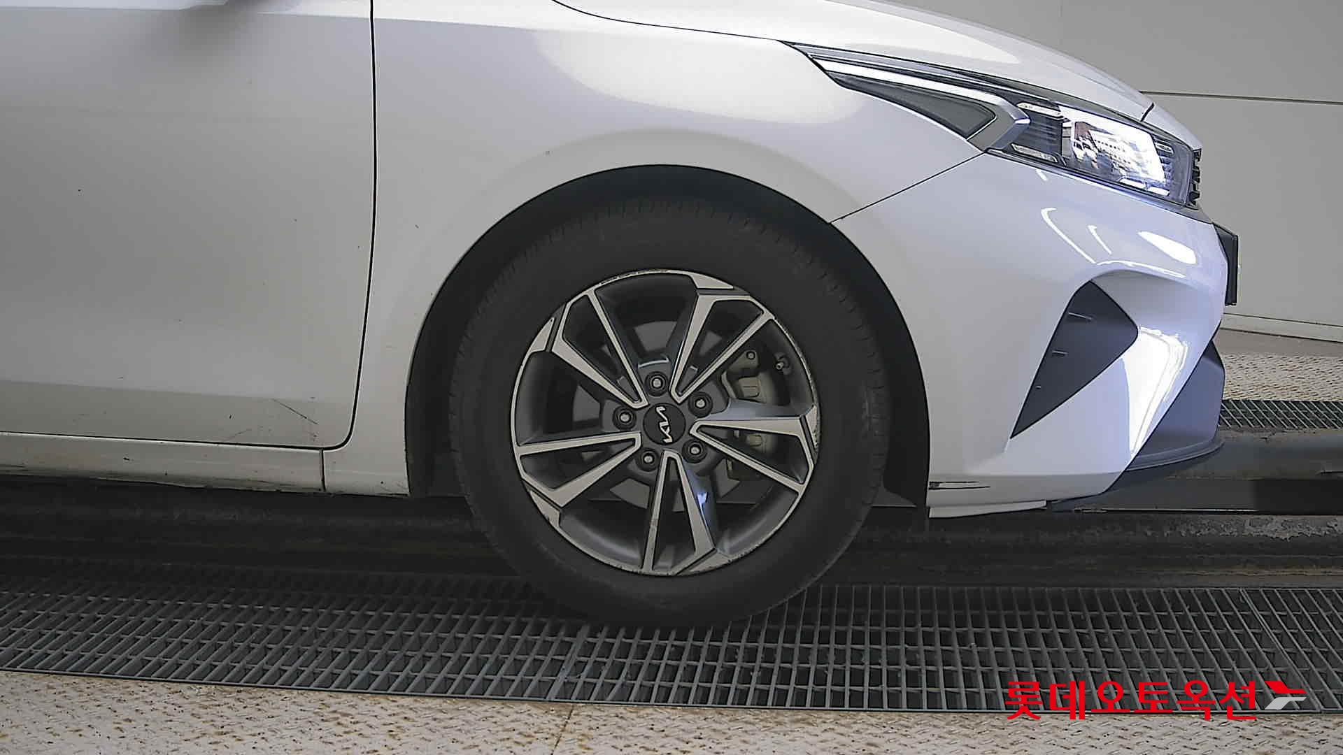 Kia K3 id 3461946 из Кореи 23