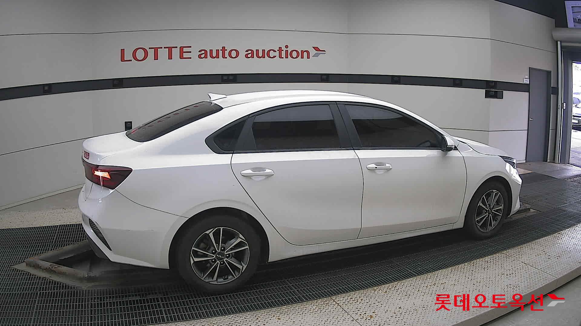 Kia K3 id 3461944 из Кореи 18