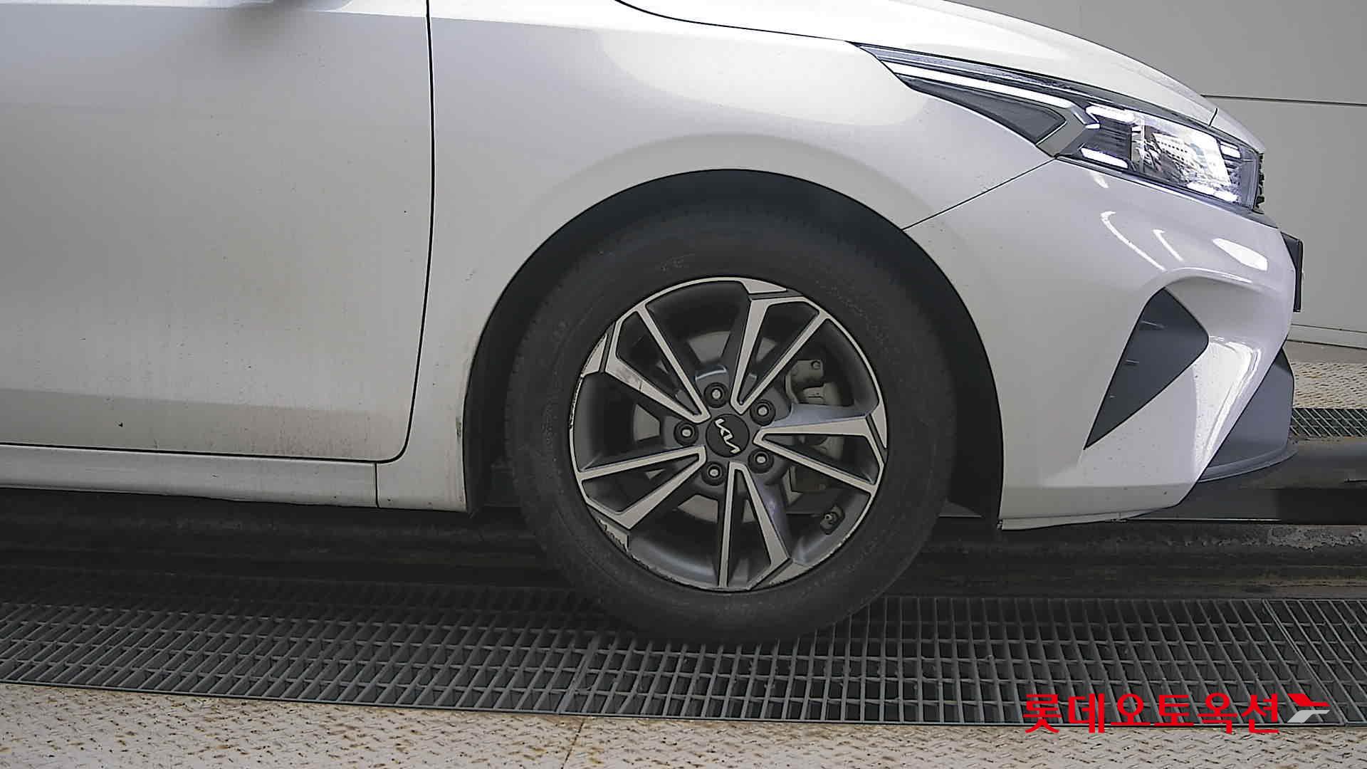 Kia K3 id 3461944 из Кореи 23