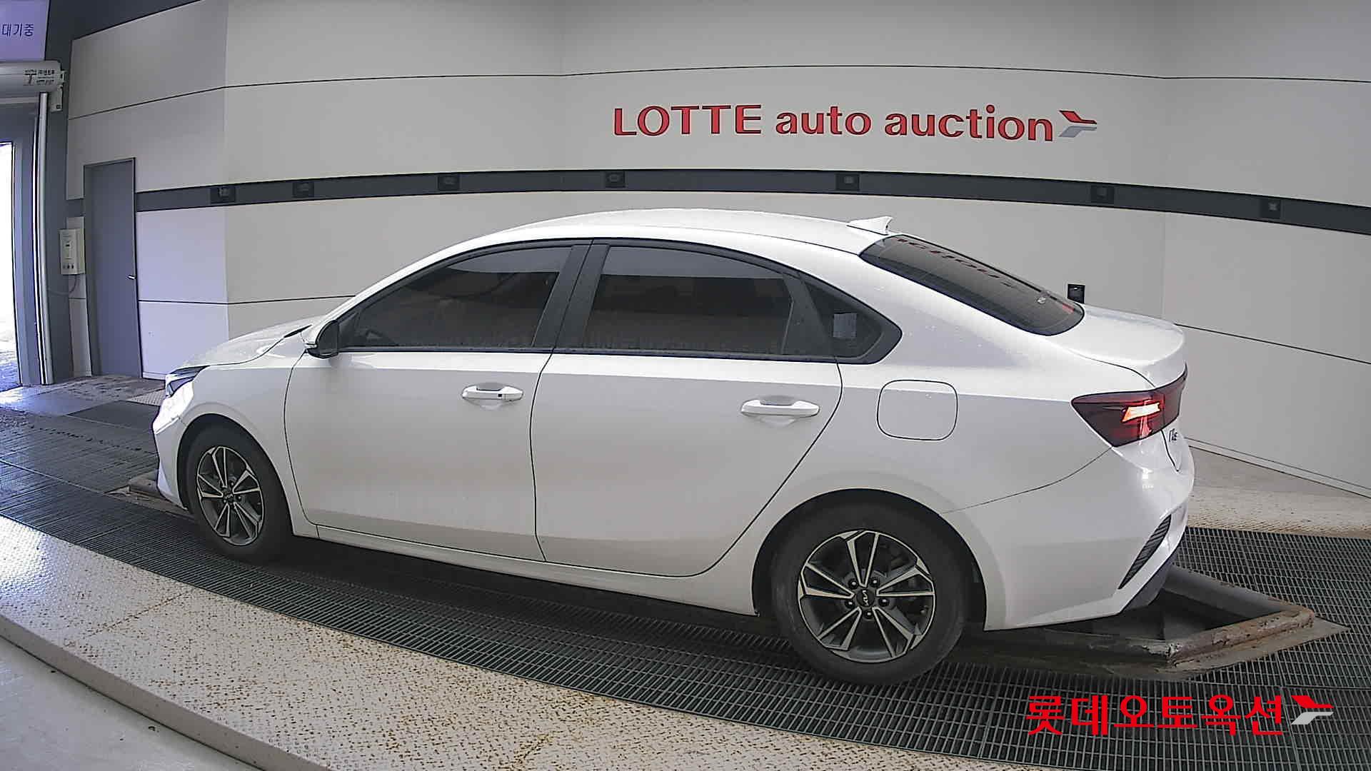 Kia K3 id 3461943 из Кореи 11