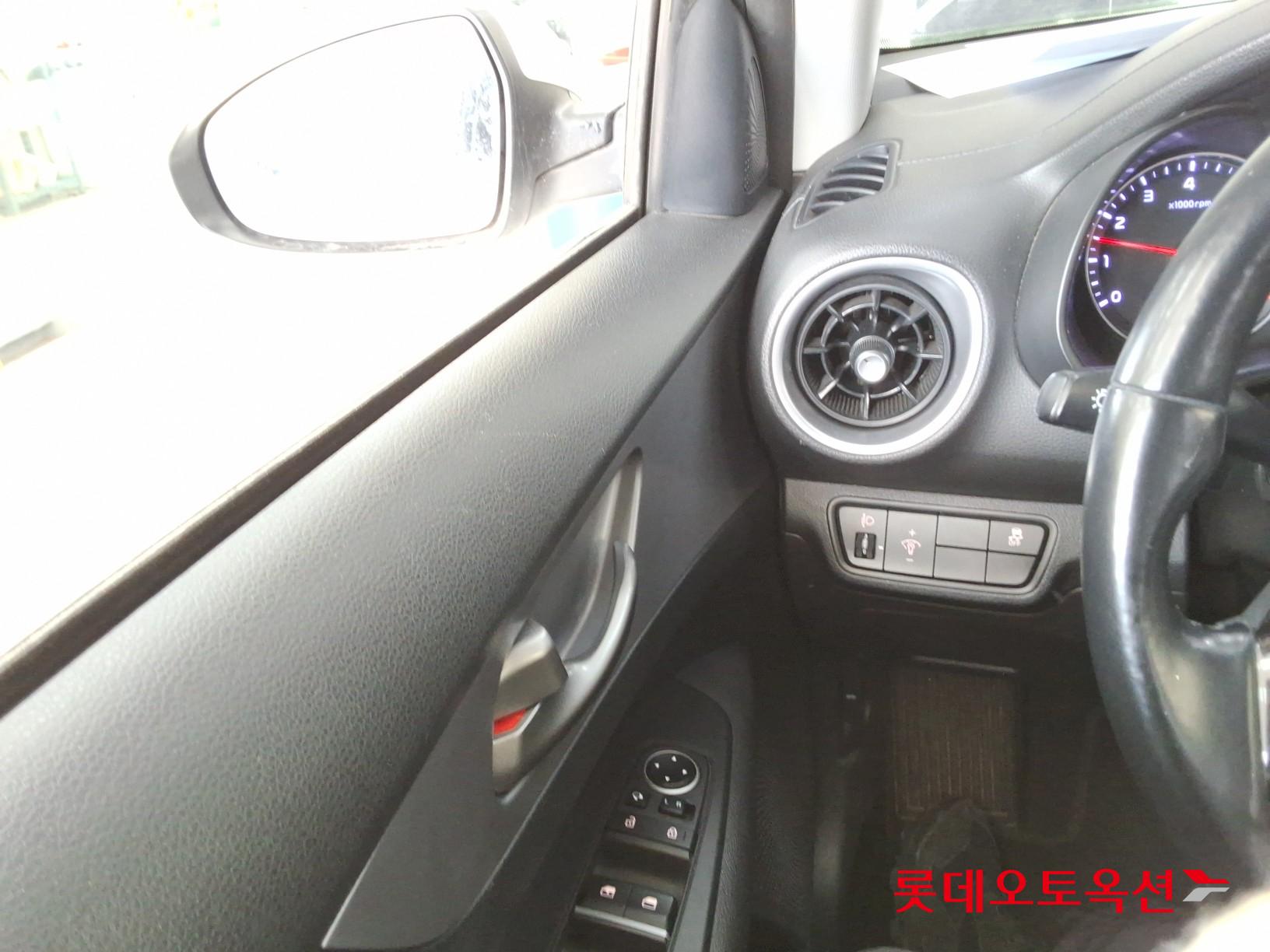 Kia K3 id 3461943 из Кореи 28