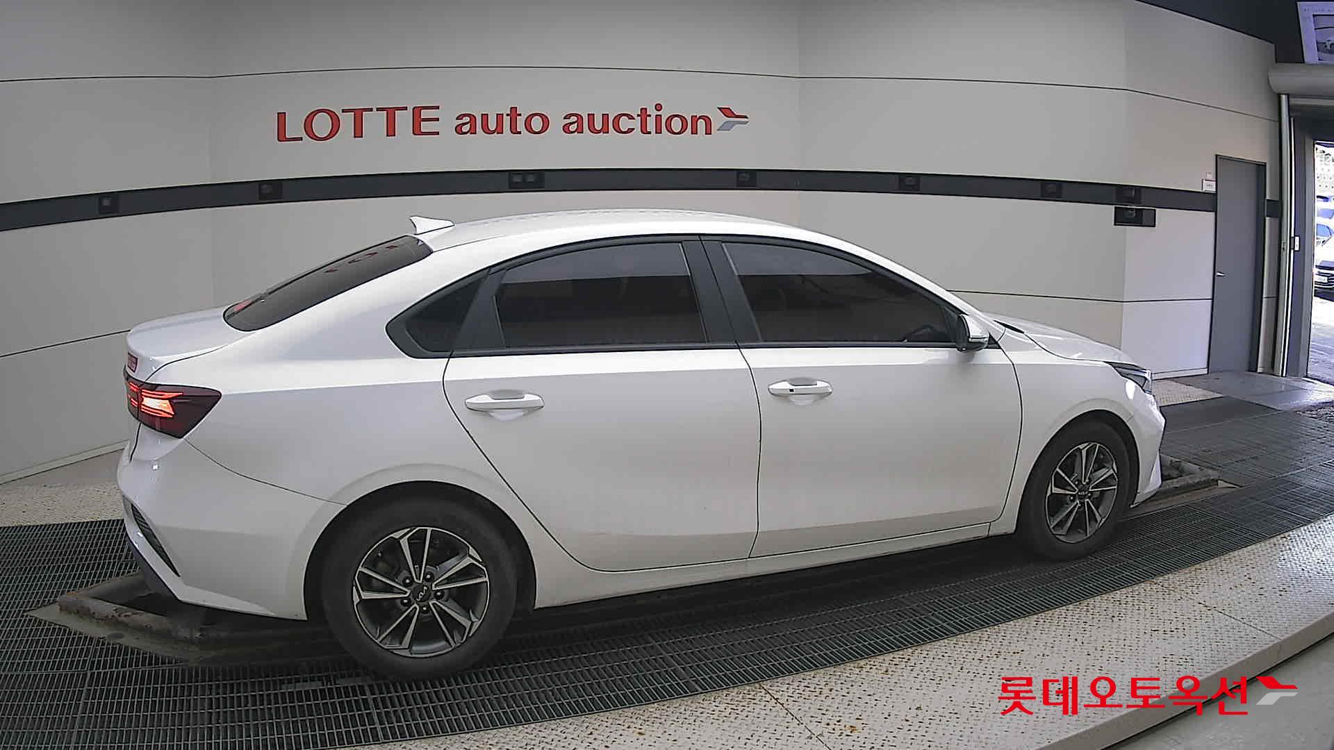 Kia K3 id 3461955 из Кореи 18