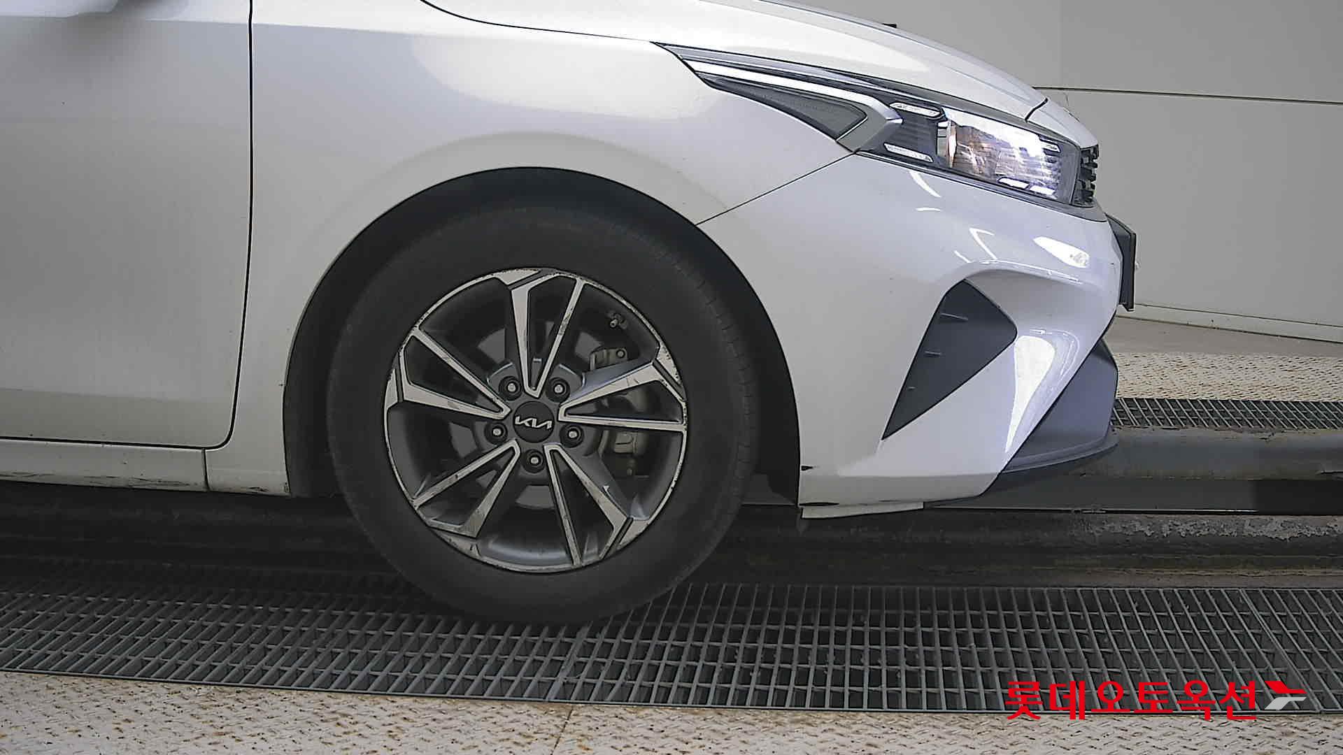 Kia K3 id 3461955 из Кореи 23