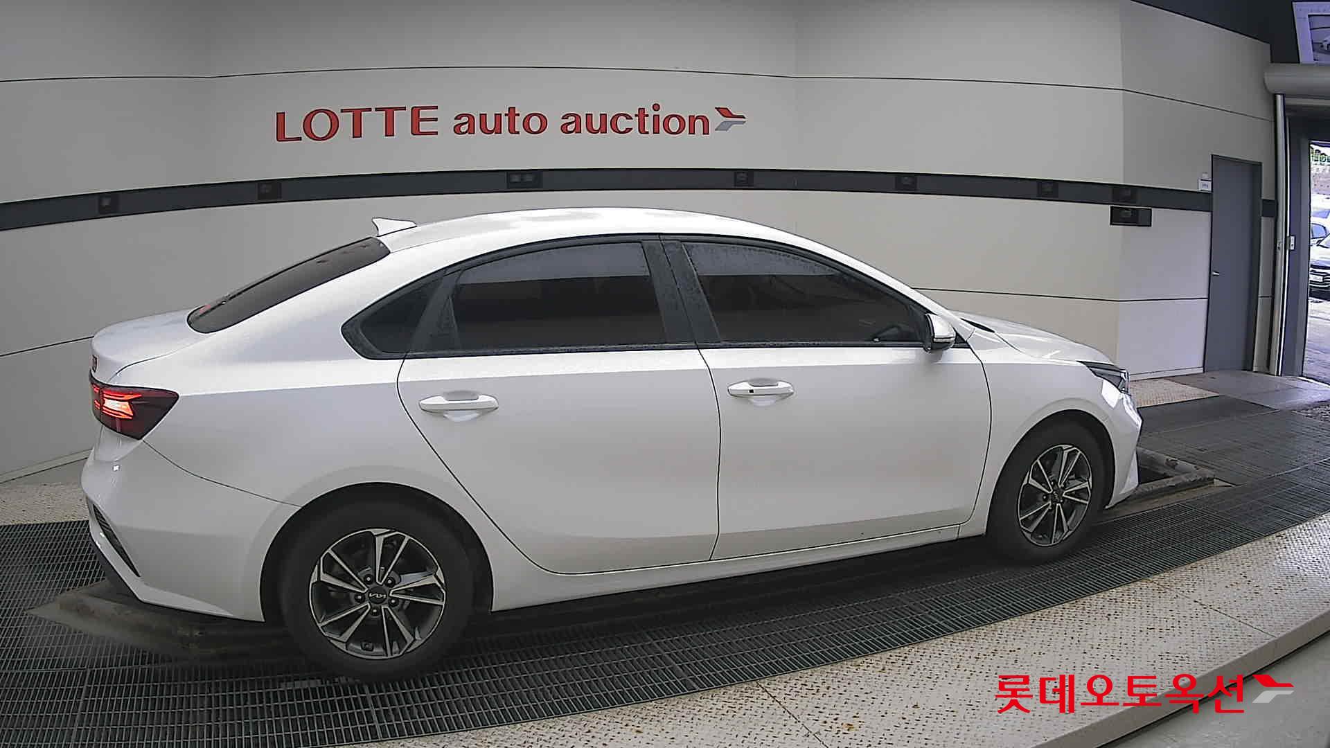 Kia K3 id 3461959 из Кореи 18