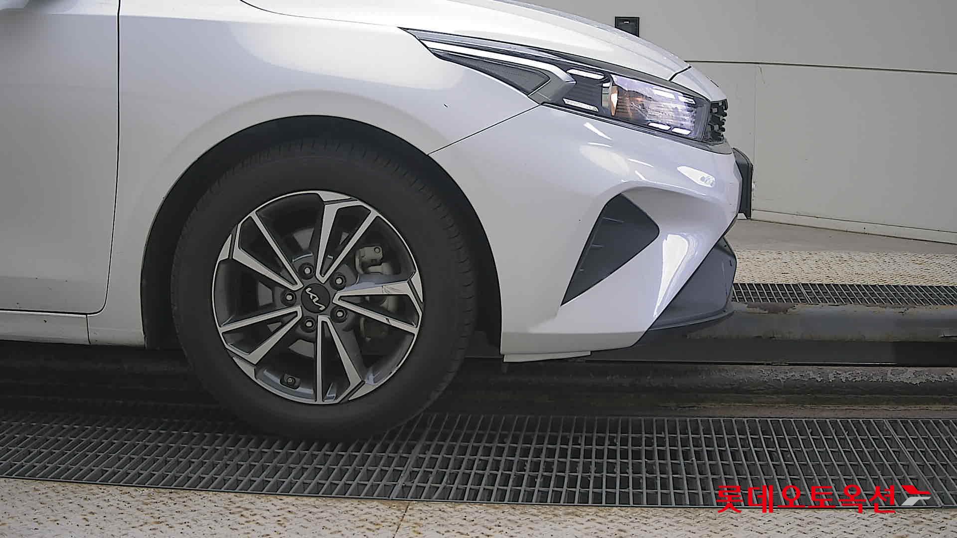 Kia K3 id 3461959 из Кореи 23