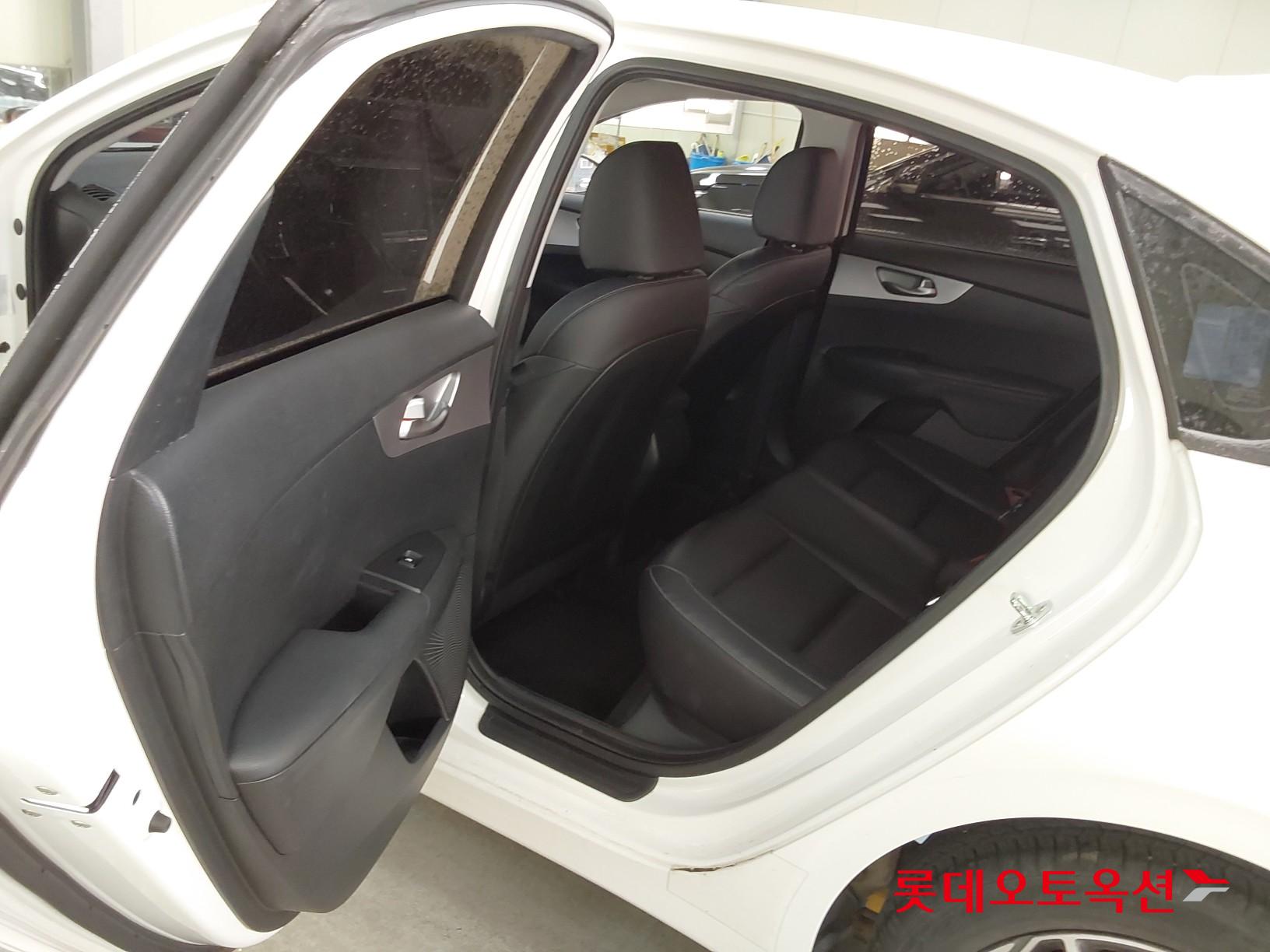 Kia K3 id 3461959 из Кореи 36