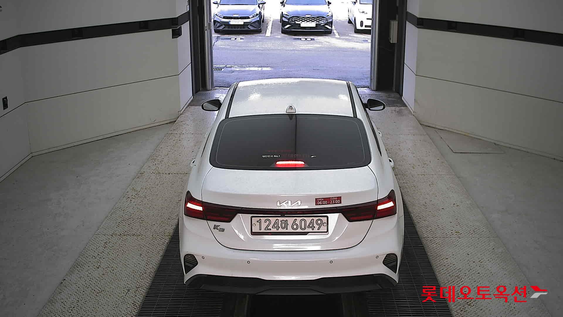 Kia K3 2022 Snow White Pearl из Кореи, фото 5