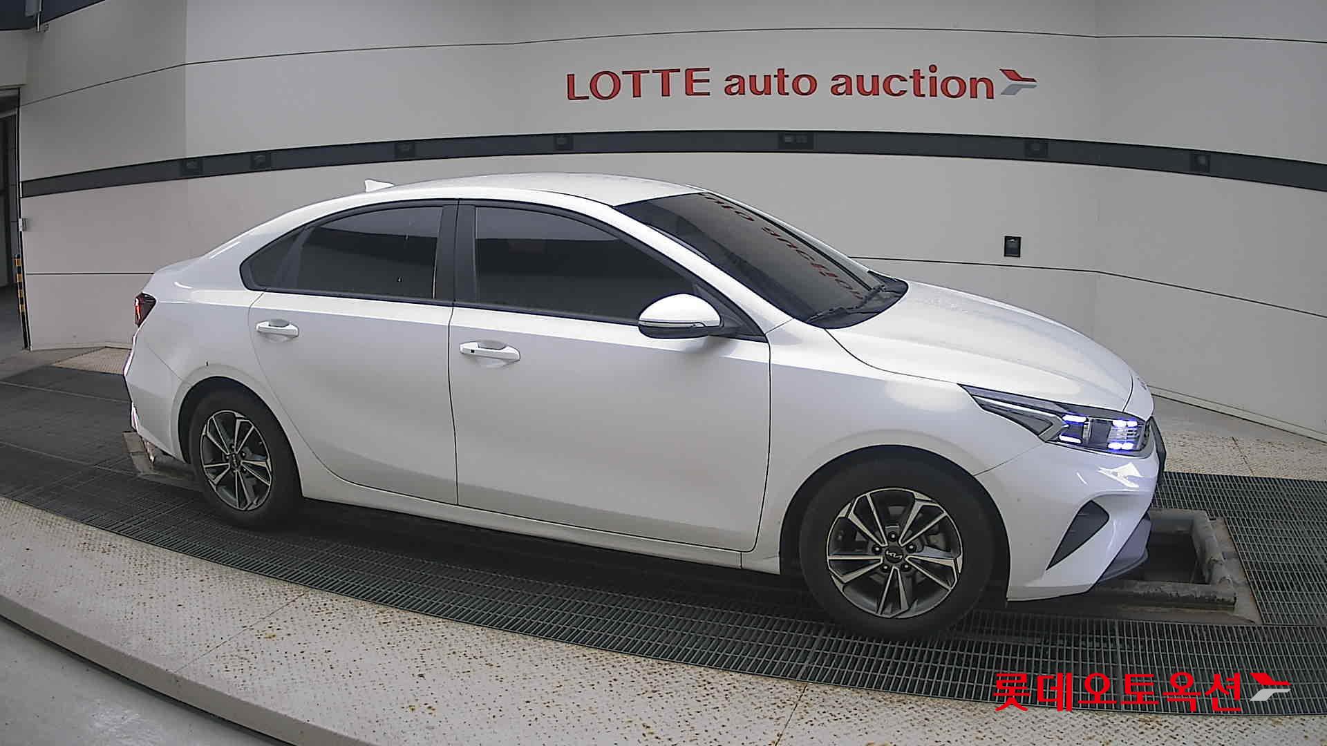 Kia K3 id 3466774 из Кореи 17