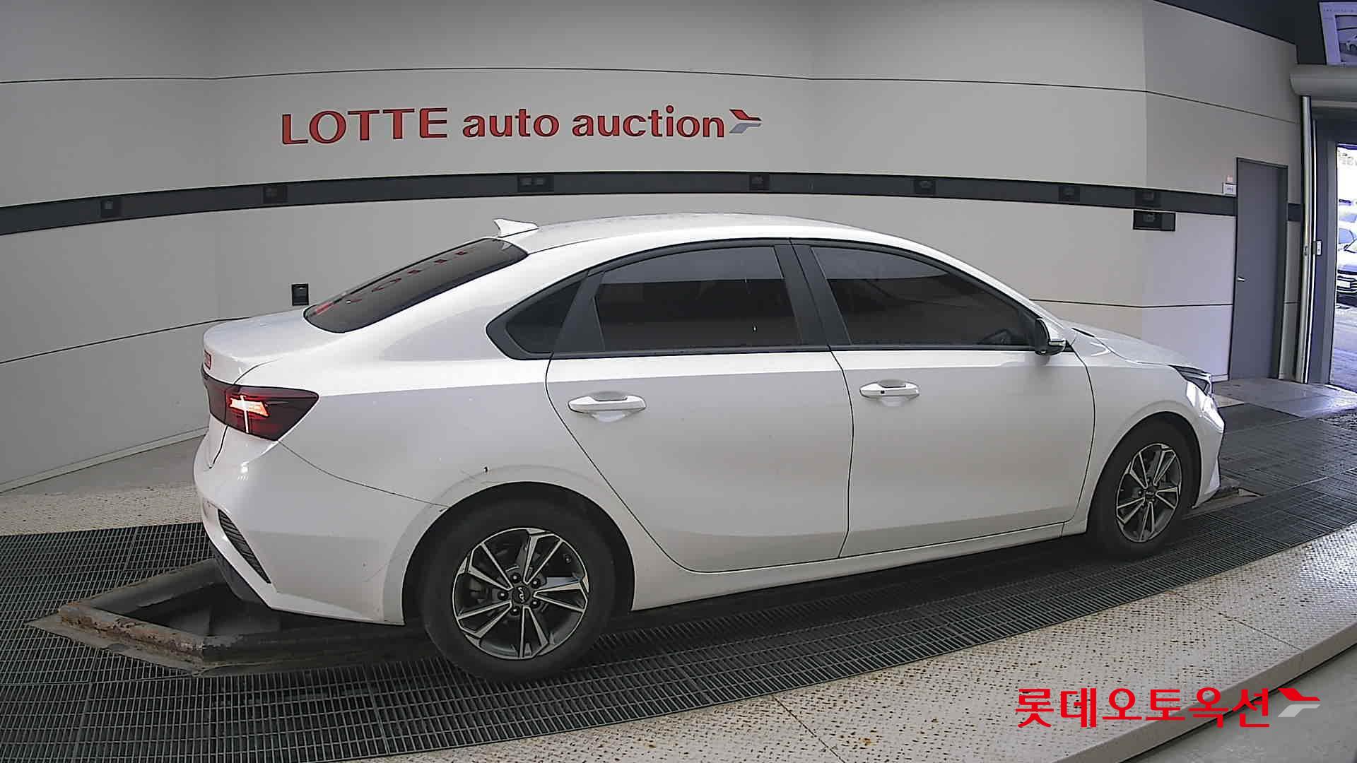 Kia K3 id 3466774 из Кореи 18