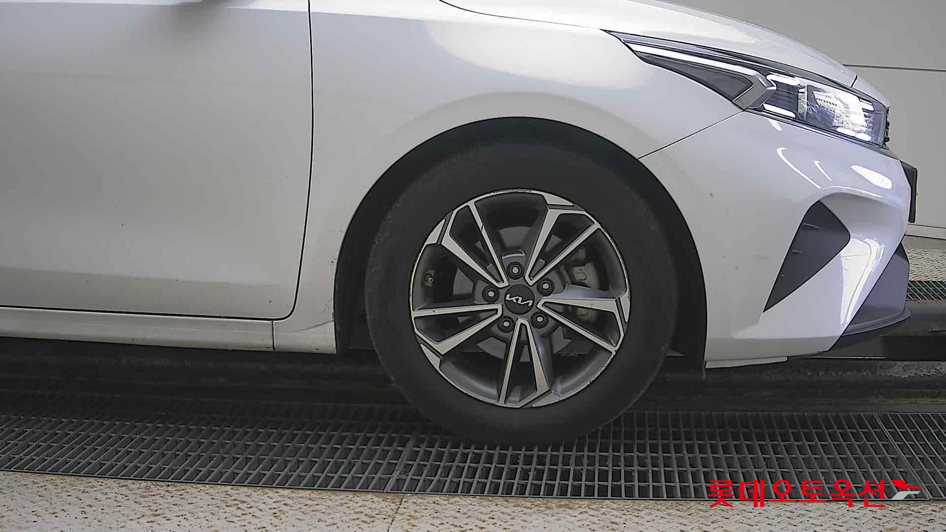 Kia K3 id 3466774 из Кореи 23