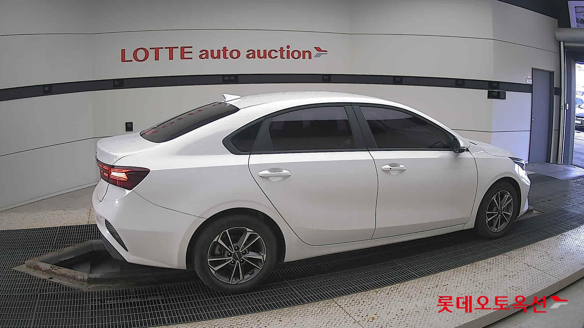 Kia K3 id 3461885 из Кореи 18