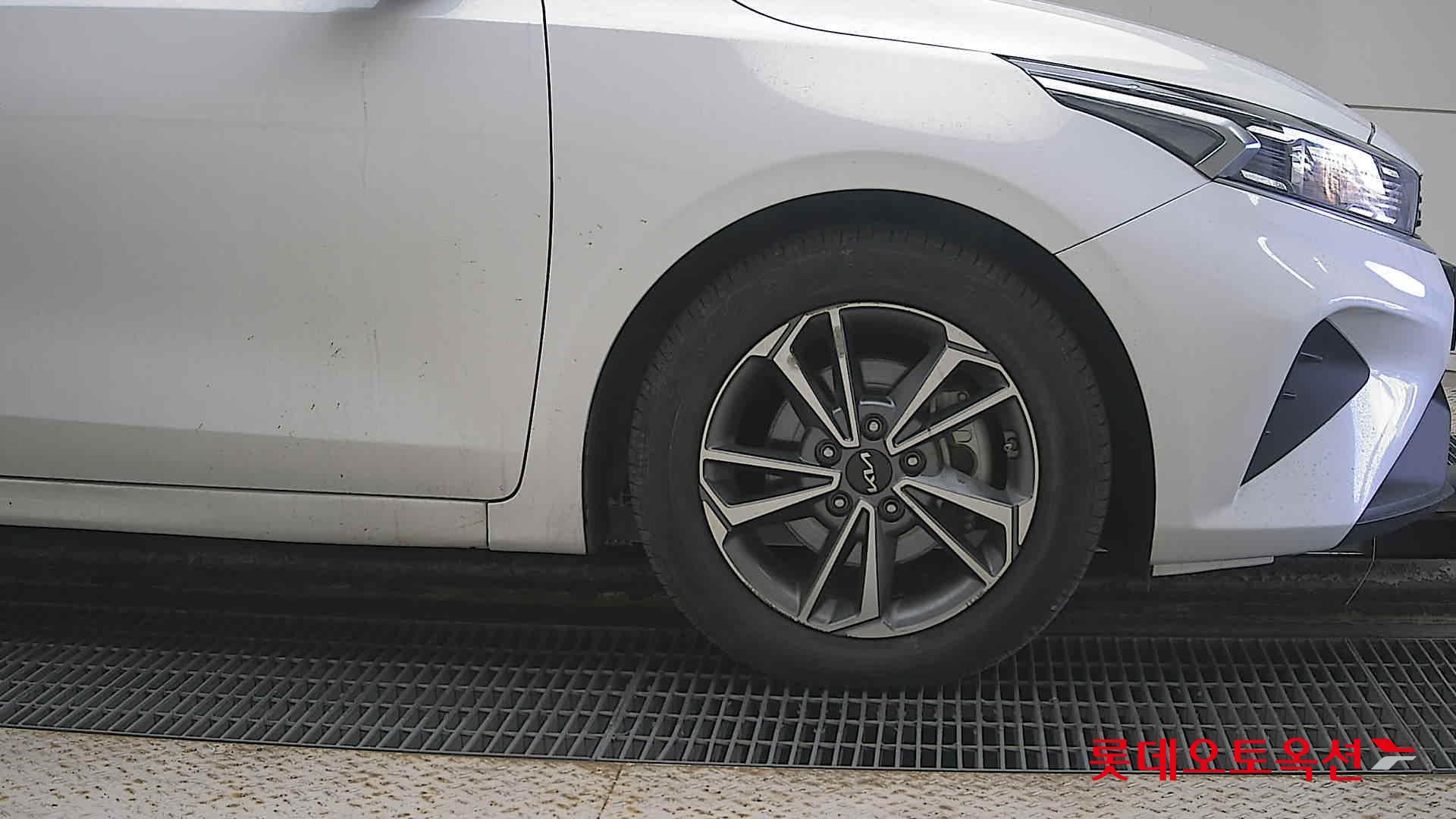 Kia K3 id 3461885 из Кореи 23