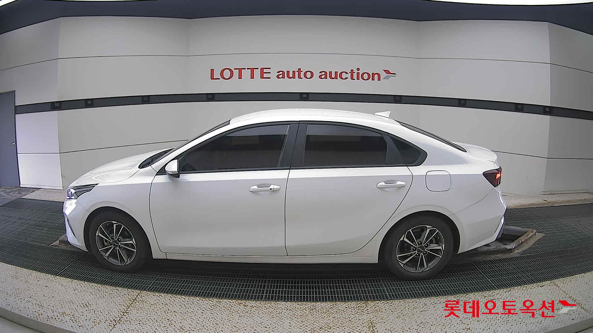 Kia K3 id 3466763 из Кореи 7