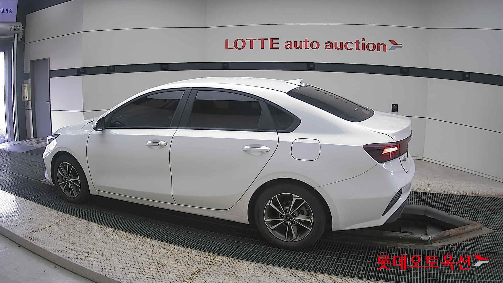 Kia K3 id 3466763 из Кореи 11