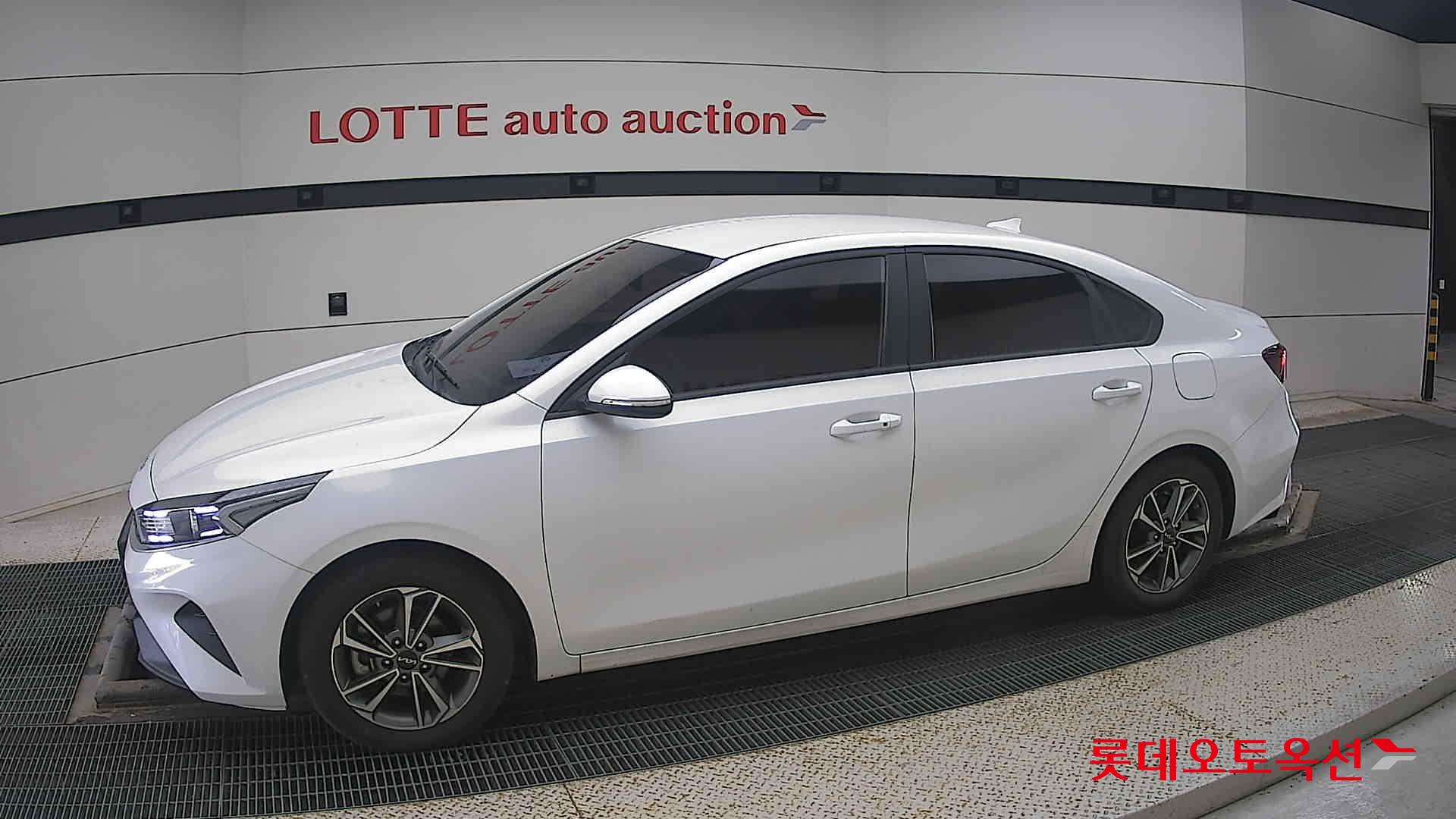 Kia K3 id 3466763 из Кореи 12