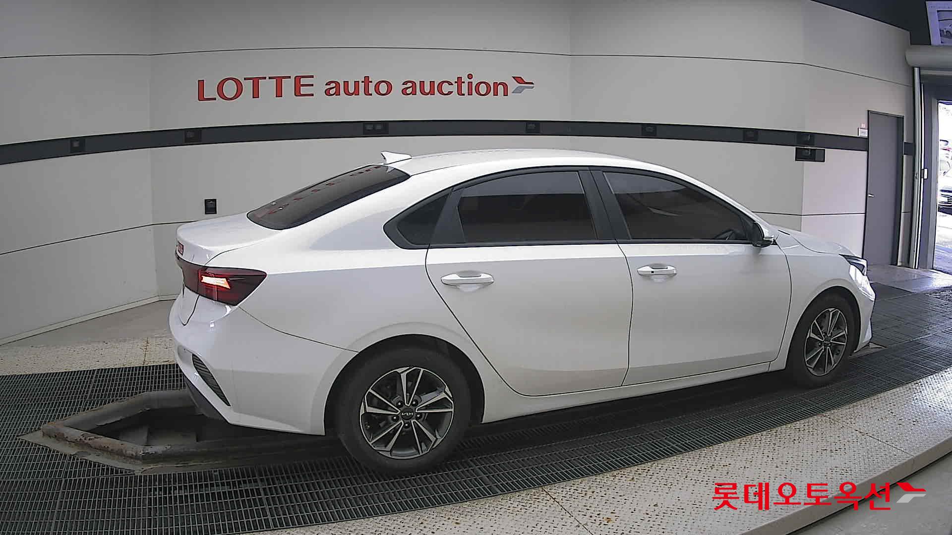 Kia K3 id 3466763 из Кореи 18