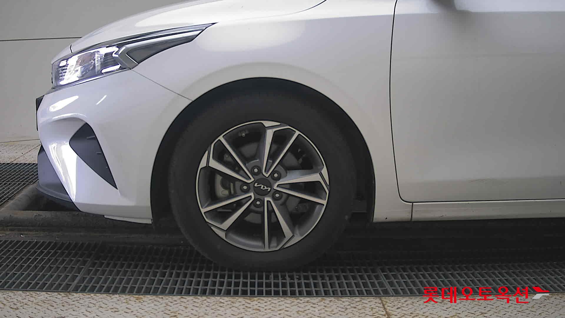 Kia K3 id 3466763 из Кореи 21