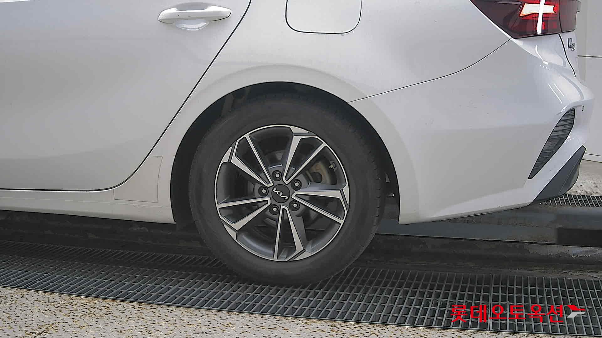 Kia K3 id 3466763 из Кореи 22