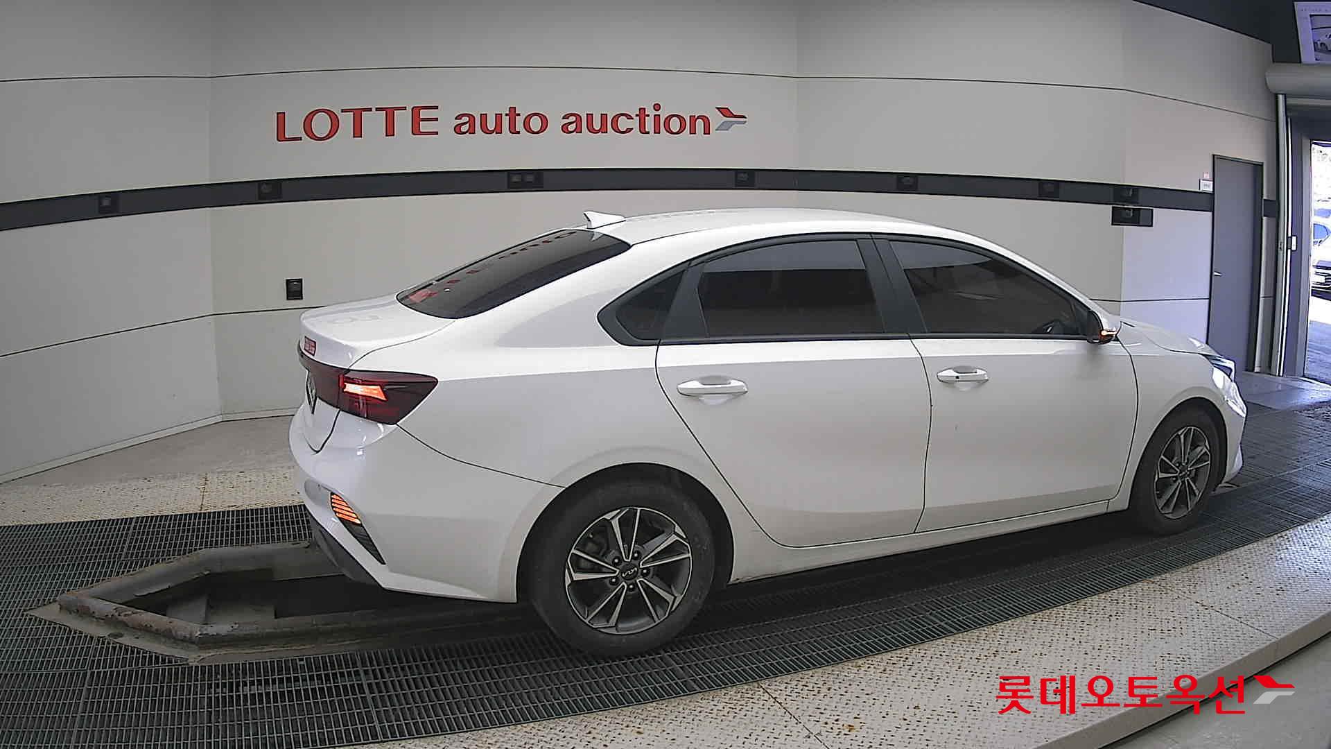 Kia K3 id 3461969 из Кореи 18