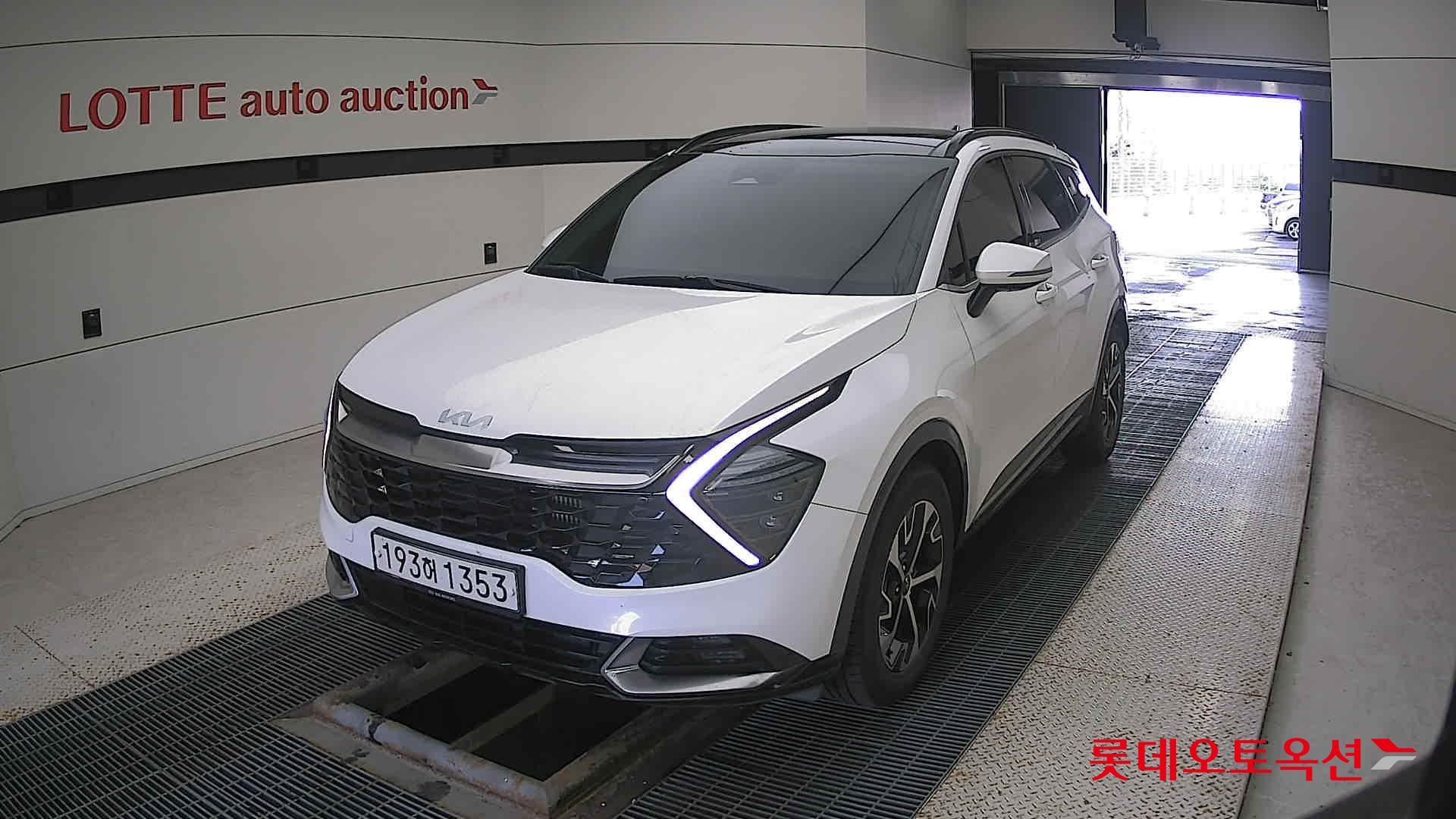 Kia Sportage Hybrid 2022 Snow White Pearl (optional) из Кореи